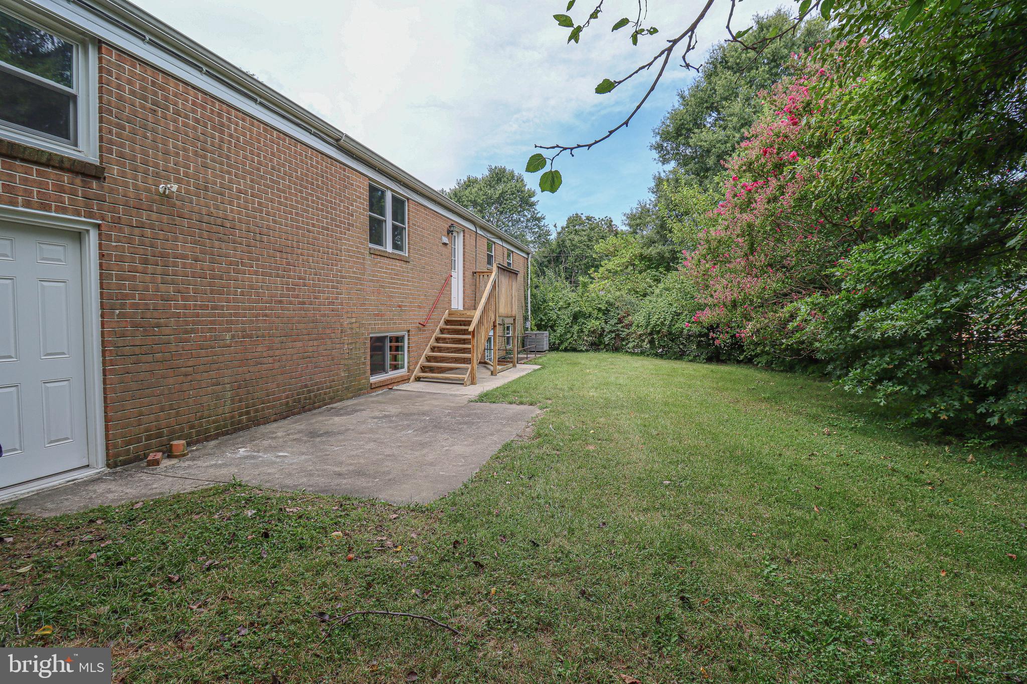 LAUREL RIDGE - Residential