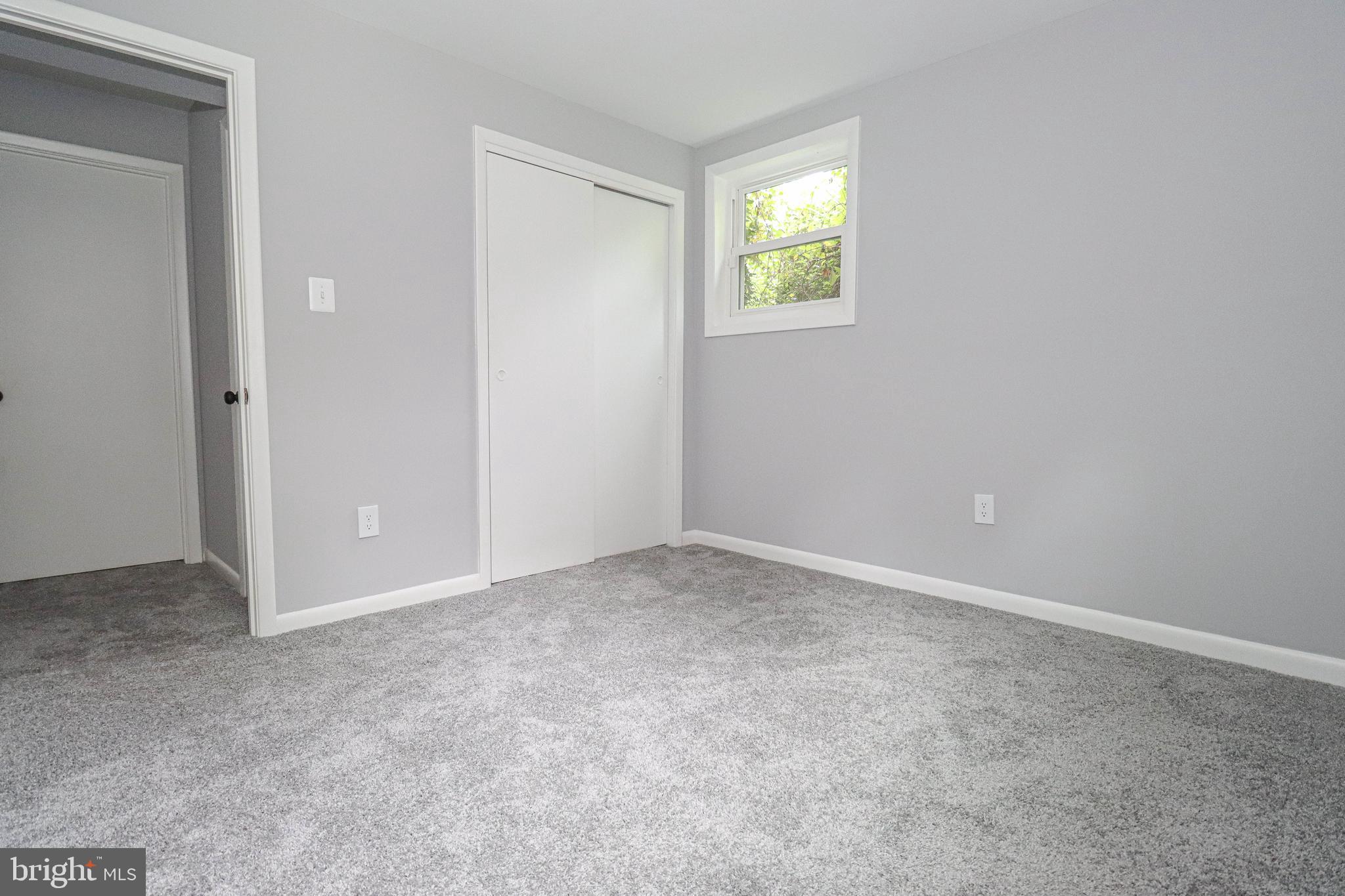 LAUREL RIDGE - Residential