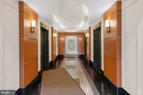 Photo of 307 Yoakum Parkway #920, ALEXANDRIA, VA 22304 (MLS # VAAX2059846)