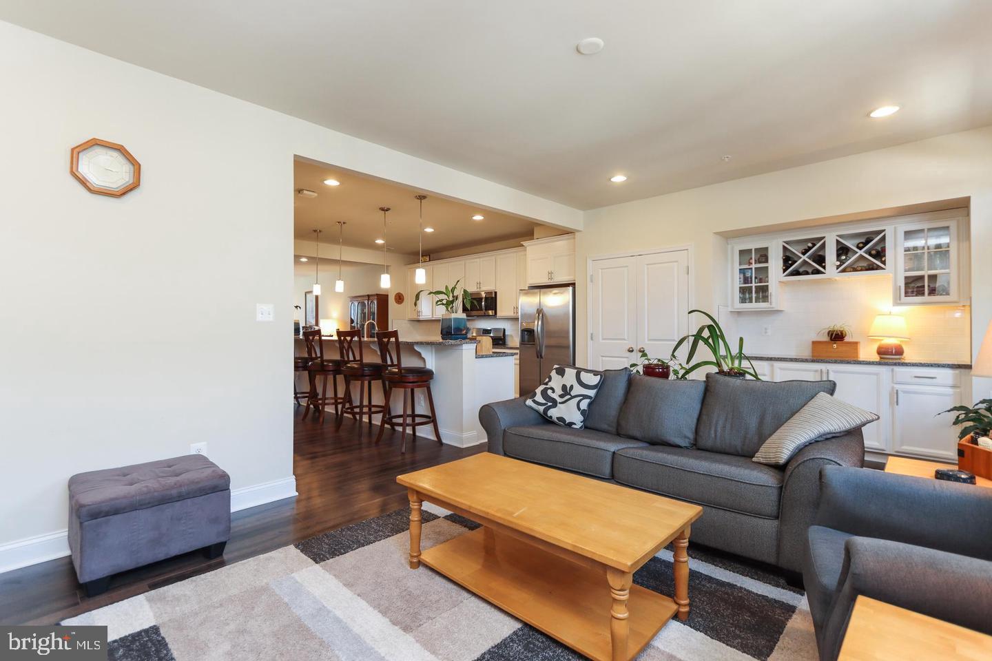 WESTVIEW SOUTH - Residential Lease