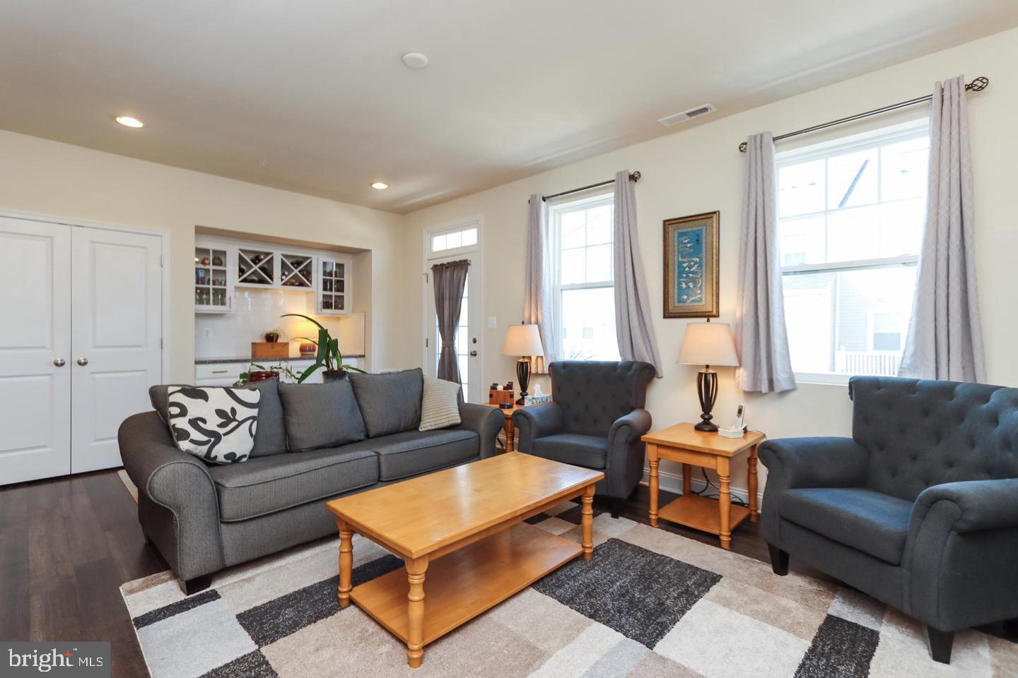 WESTVIEW SOUTH - Residential Lease