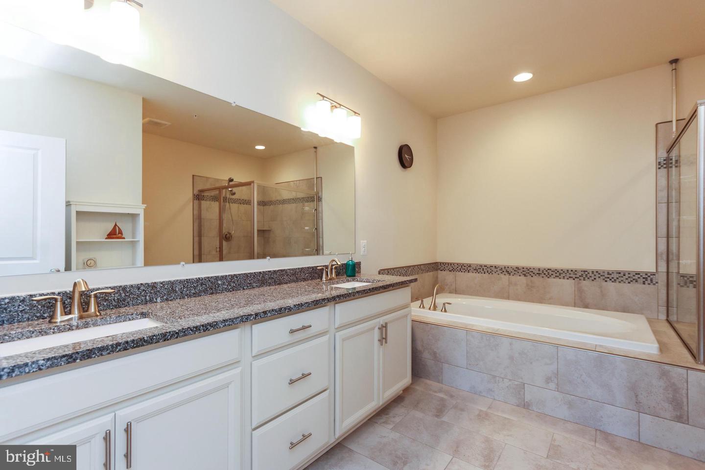 WESTVIEW SOUTH - Residential Lease