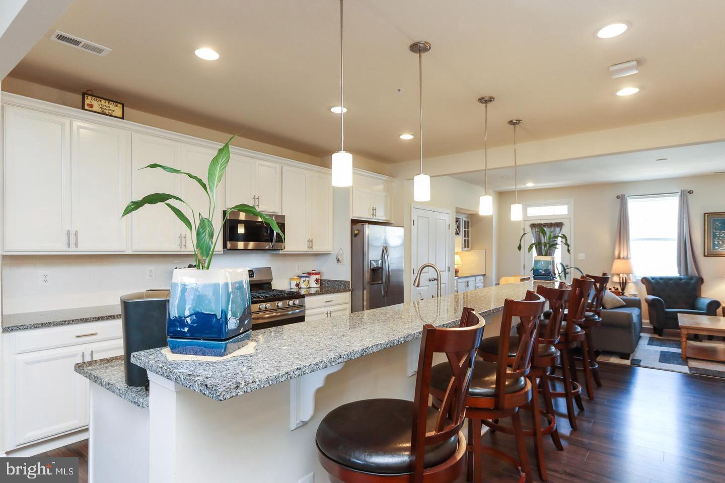 WESTVIEW SOUTH - Residential Lease