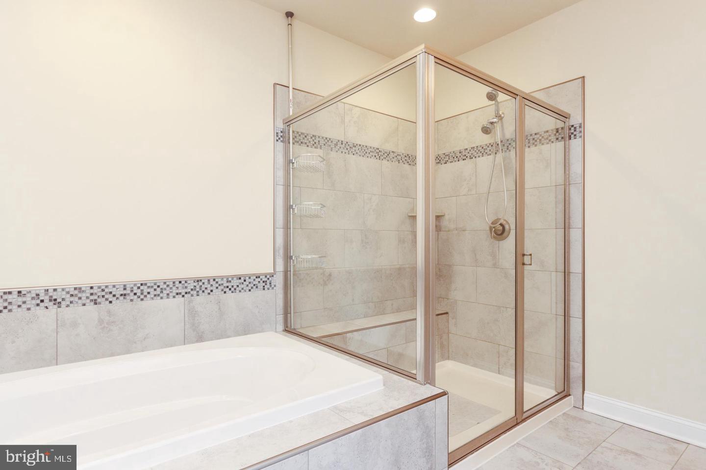 WESTVIEW SOUTH - Residential Lease