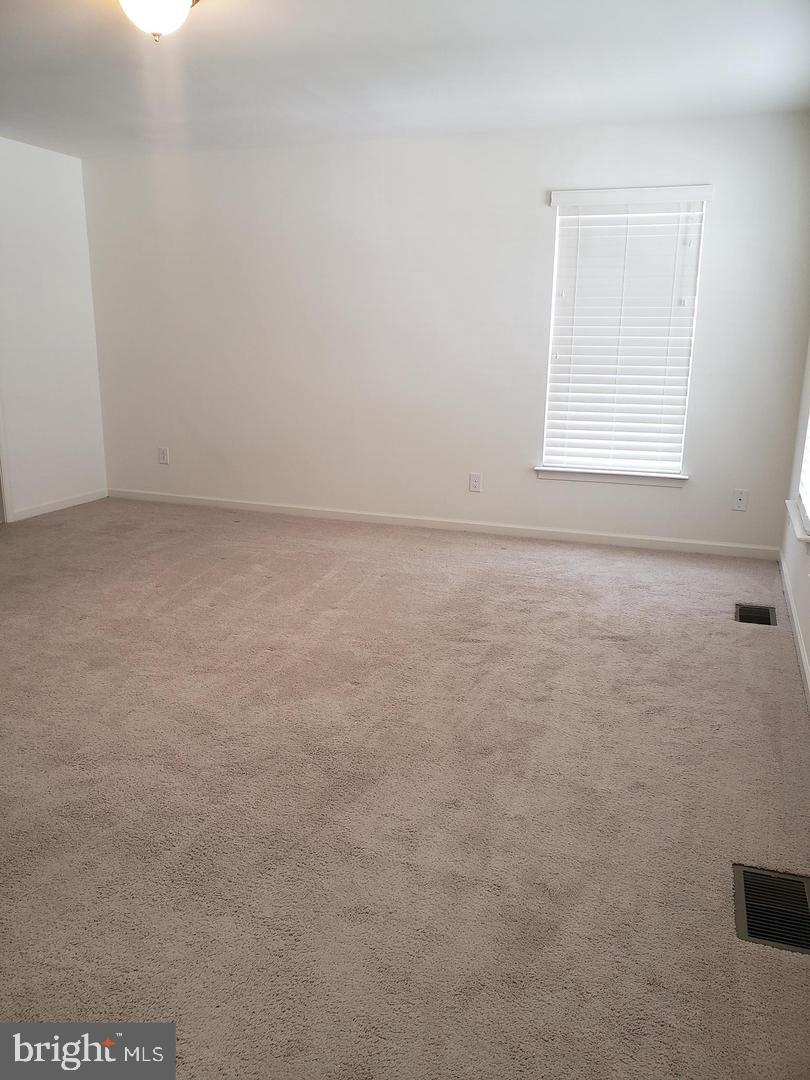 RESIDENCES AT CHERRY HILL - Residential Lease