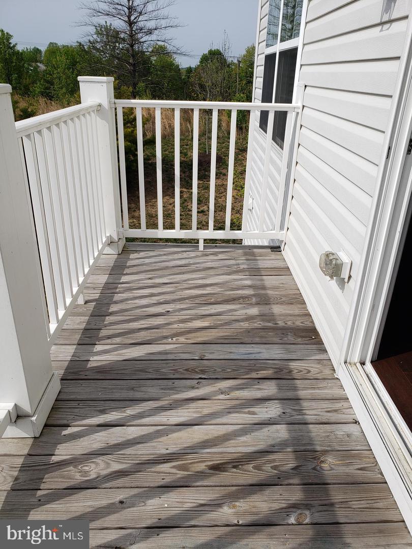 RESIDENCES AT CHERRY HILL - Residential Lease