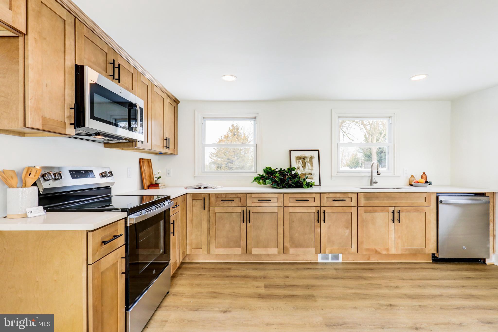 SNYDER CORNER - Residential