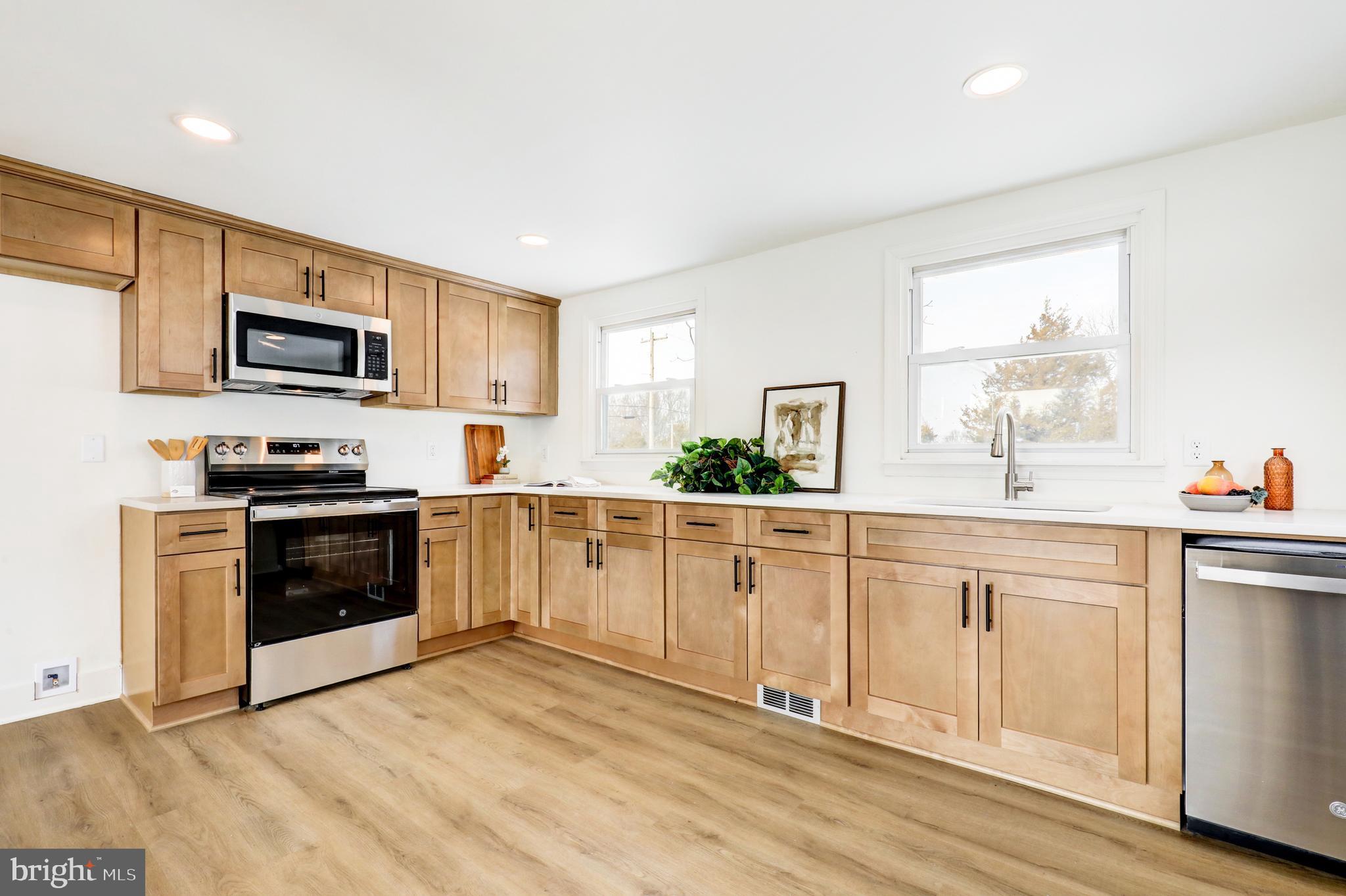 SNYDER CORNER - Residential