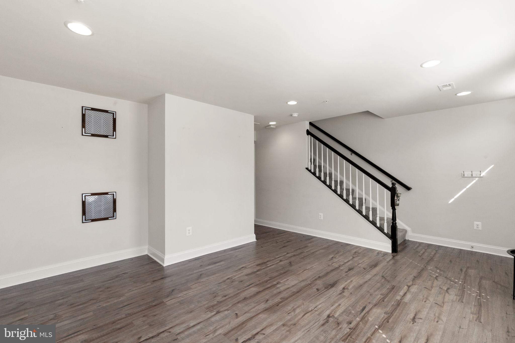 5006 JOHN BUCK AVENUE