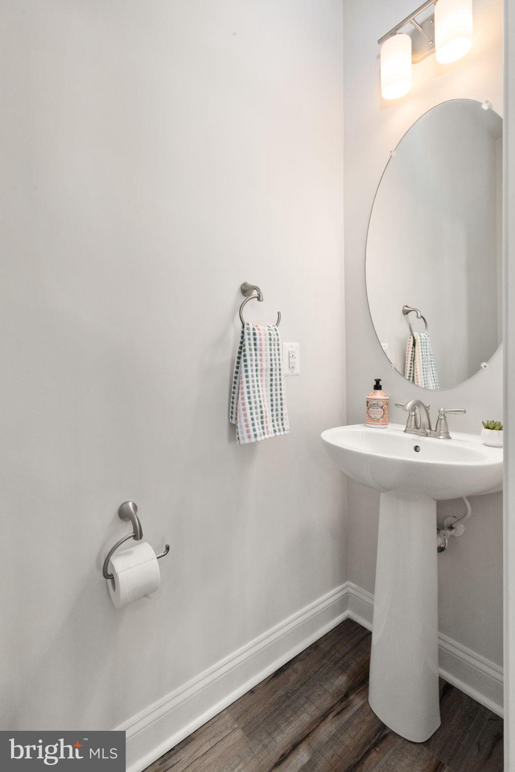 STRAWBRIDGE COMMONS - Residential