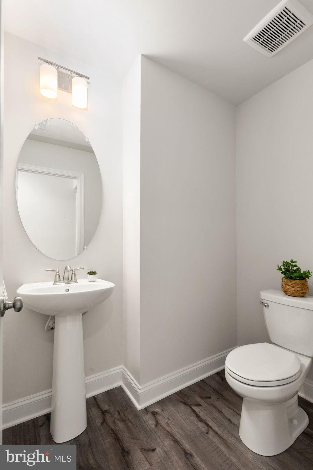 STRAWBRIDGE COMMONS - Residential