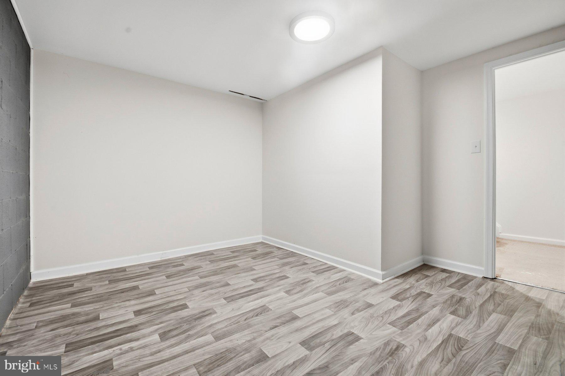 VILLAGE OAKS - Residential