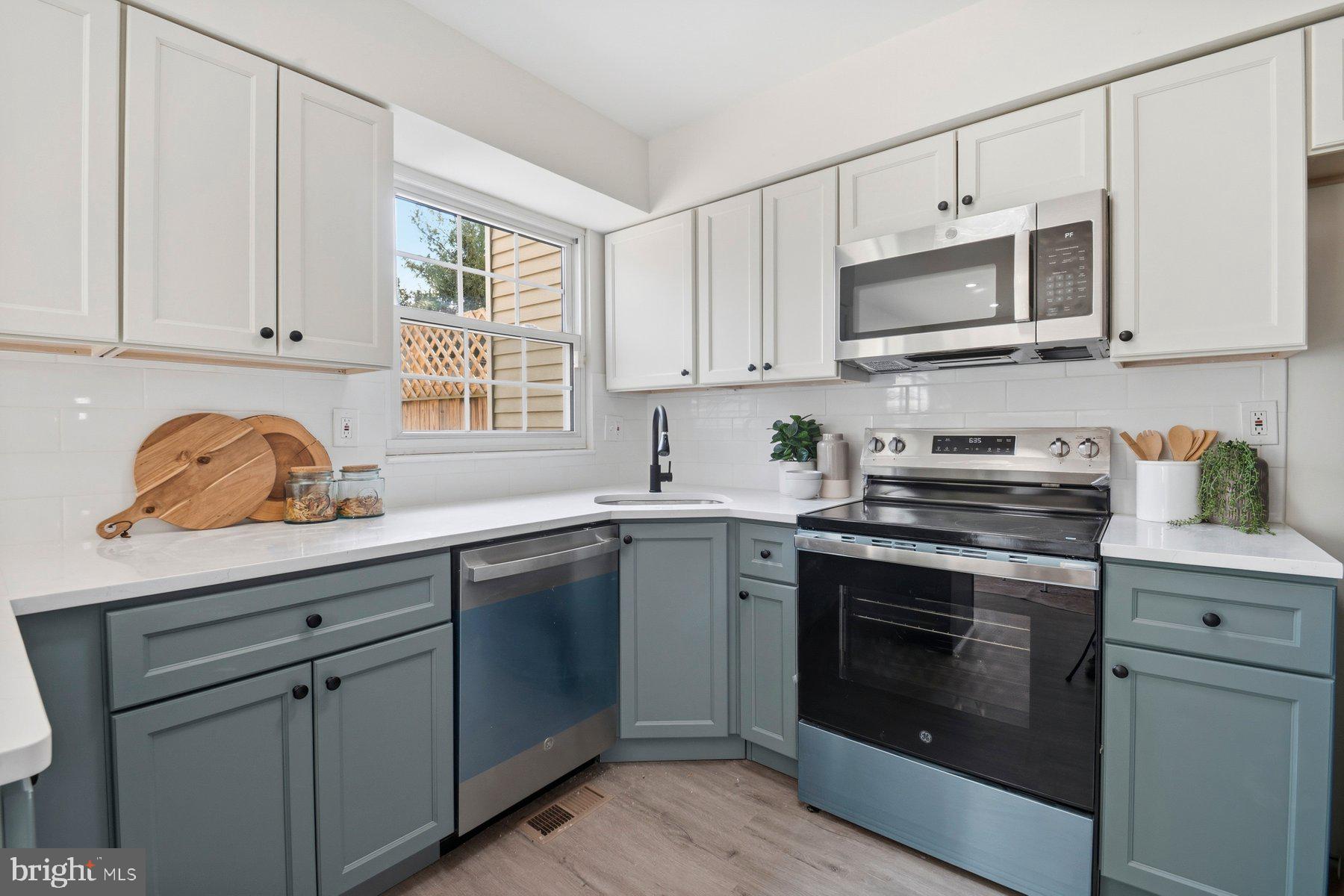 VILLAGE OAKS - Residential