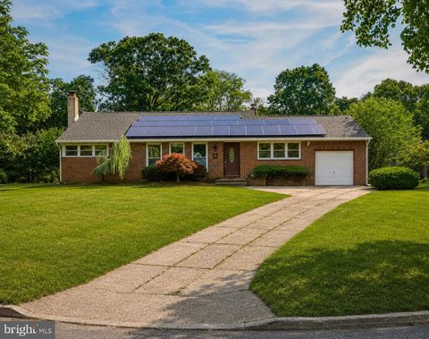Homes For Sale - 5 Sunset Drive<br/> VOORHEES, NJ 08043