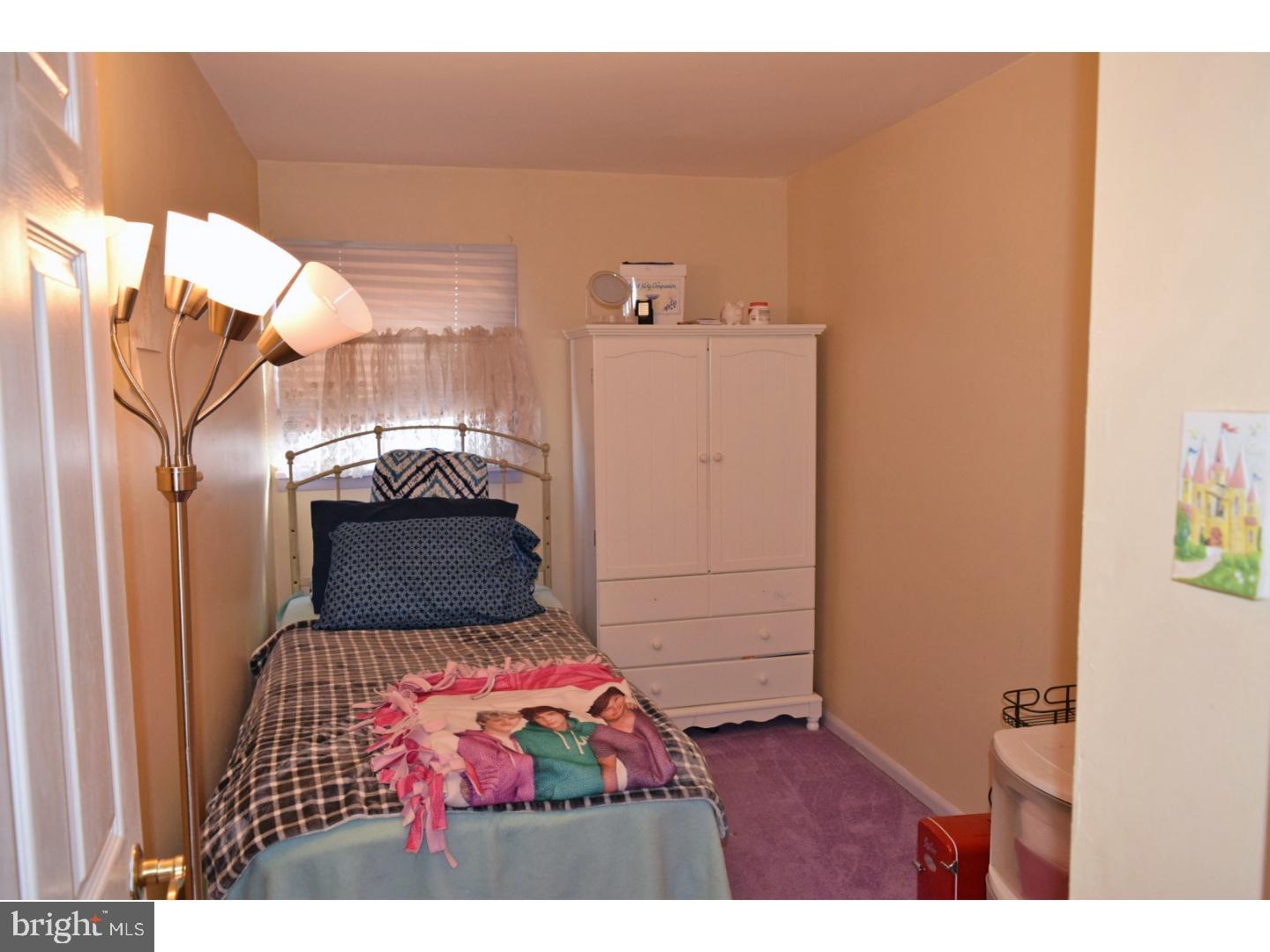 HOLME CIRCLE - Residential