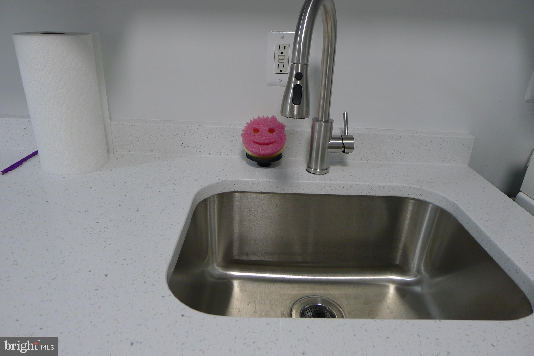 PINES CONDOMINIUM - Residential Lease