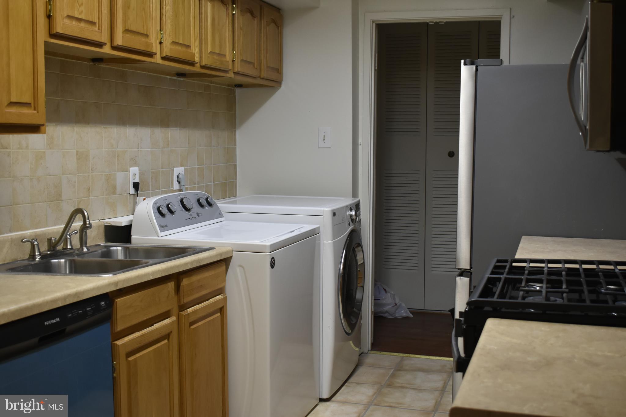 PINES CONDOMINIUM - Residential Lease