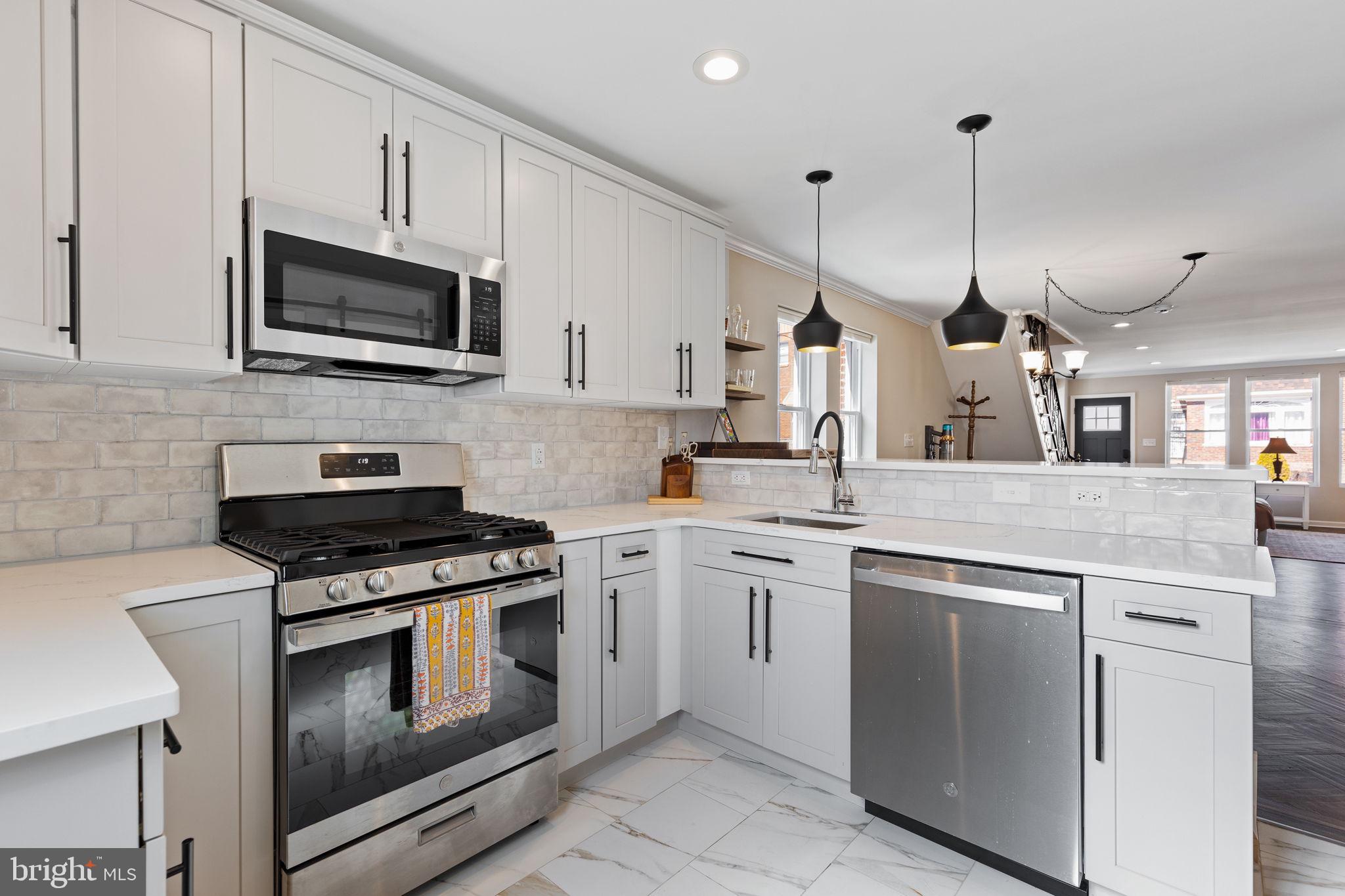 WEST OAK LANE - Residential