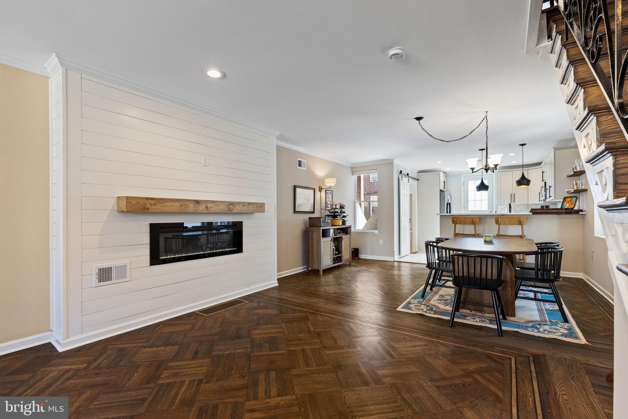 WEST OAK LANE - Residential