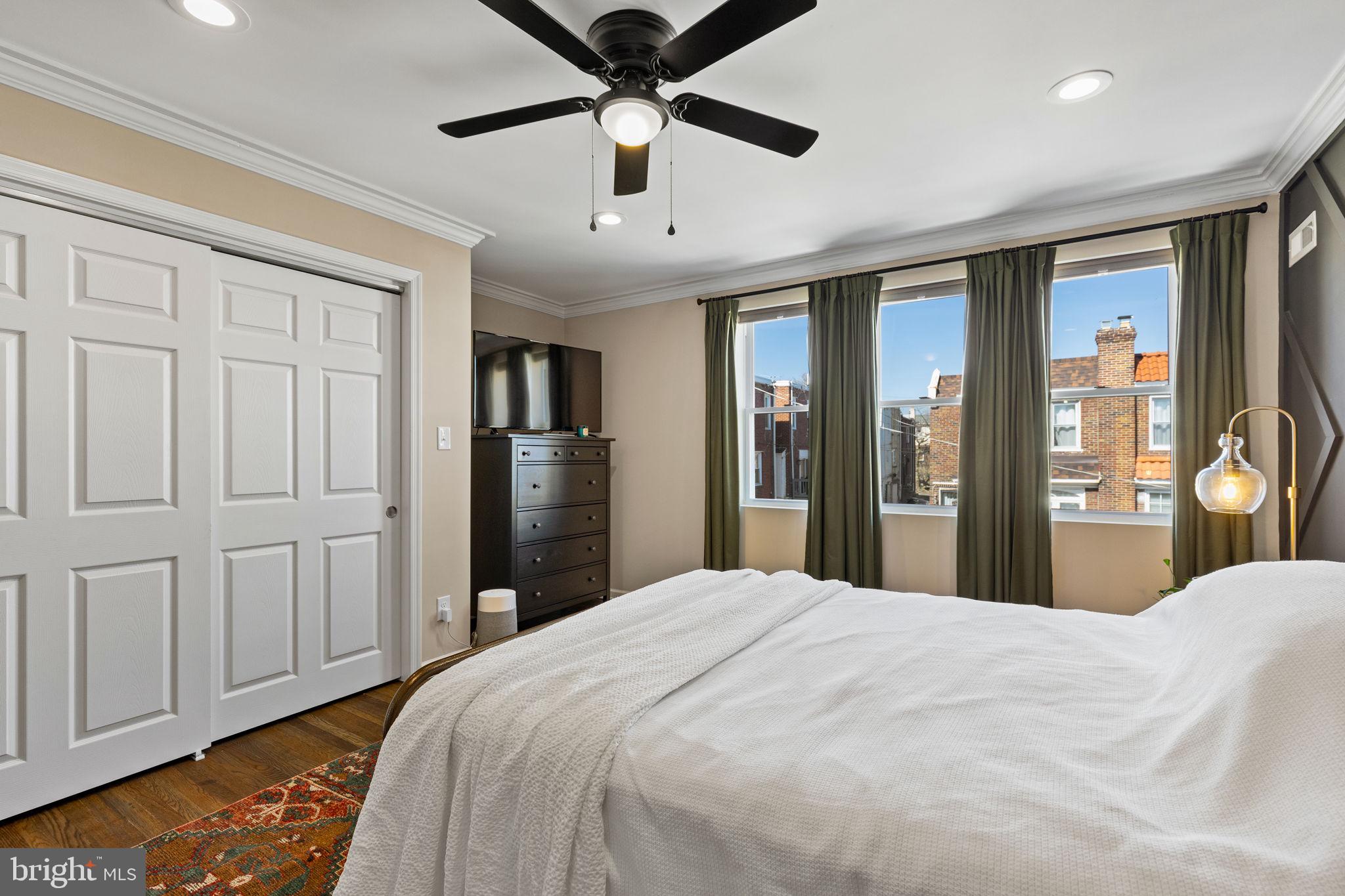 WEST OAK LANE - Residential