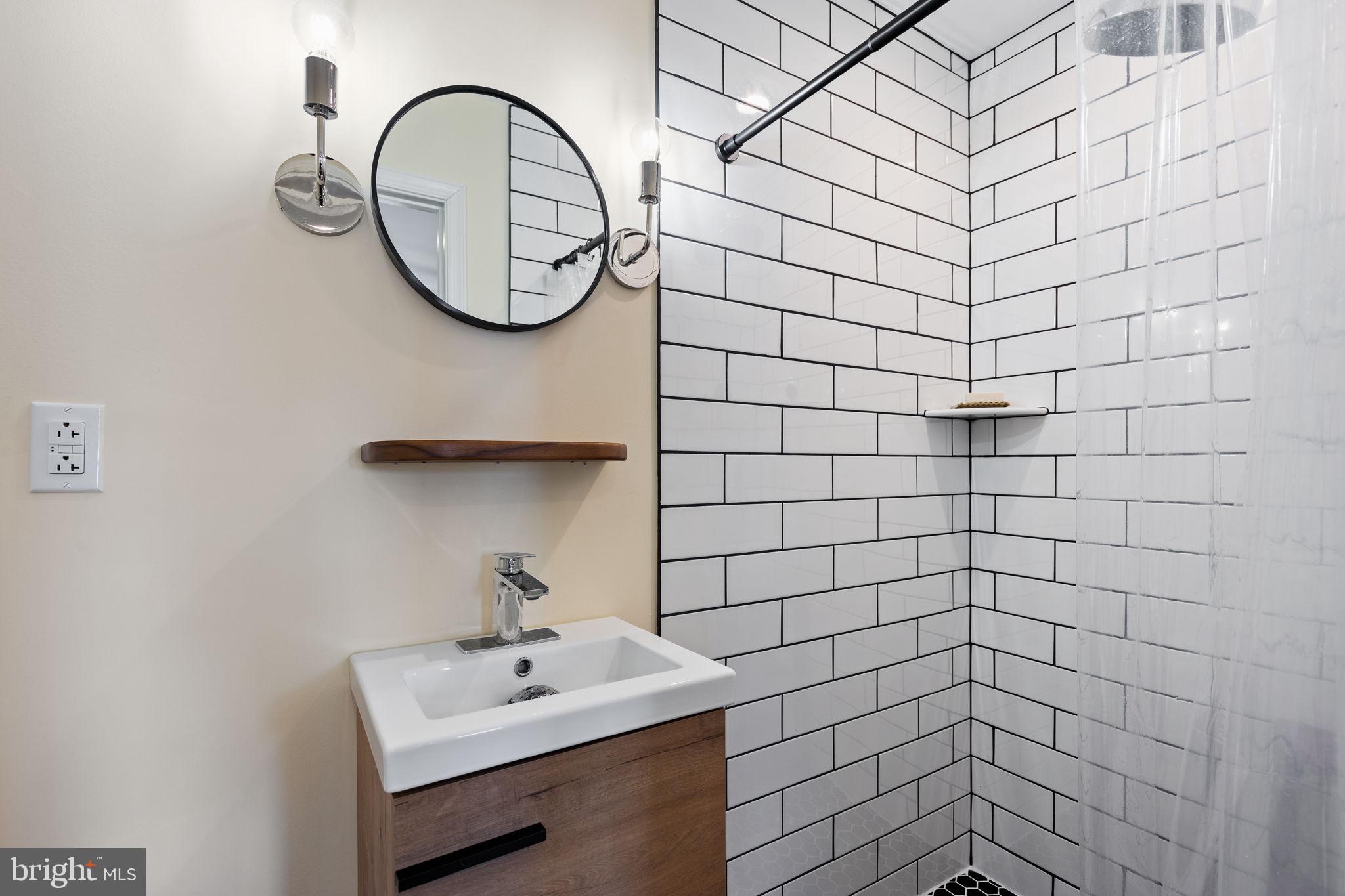 WEST OAK LANE - Residential