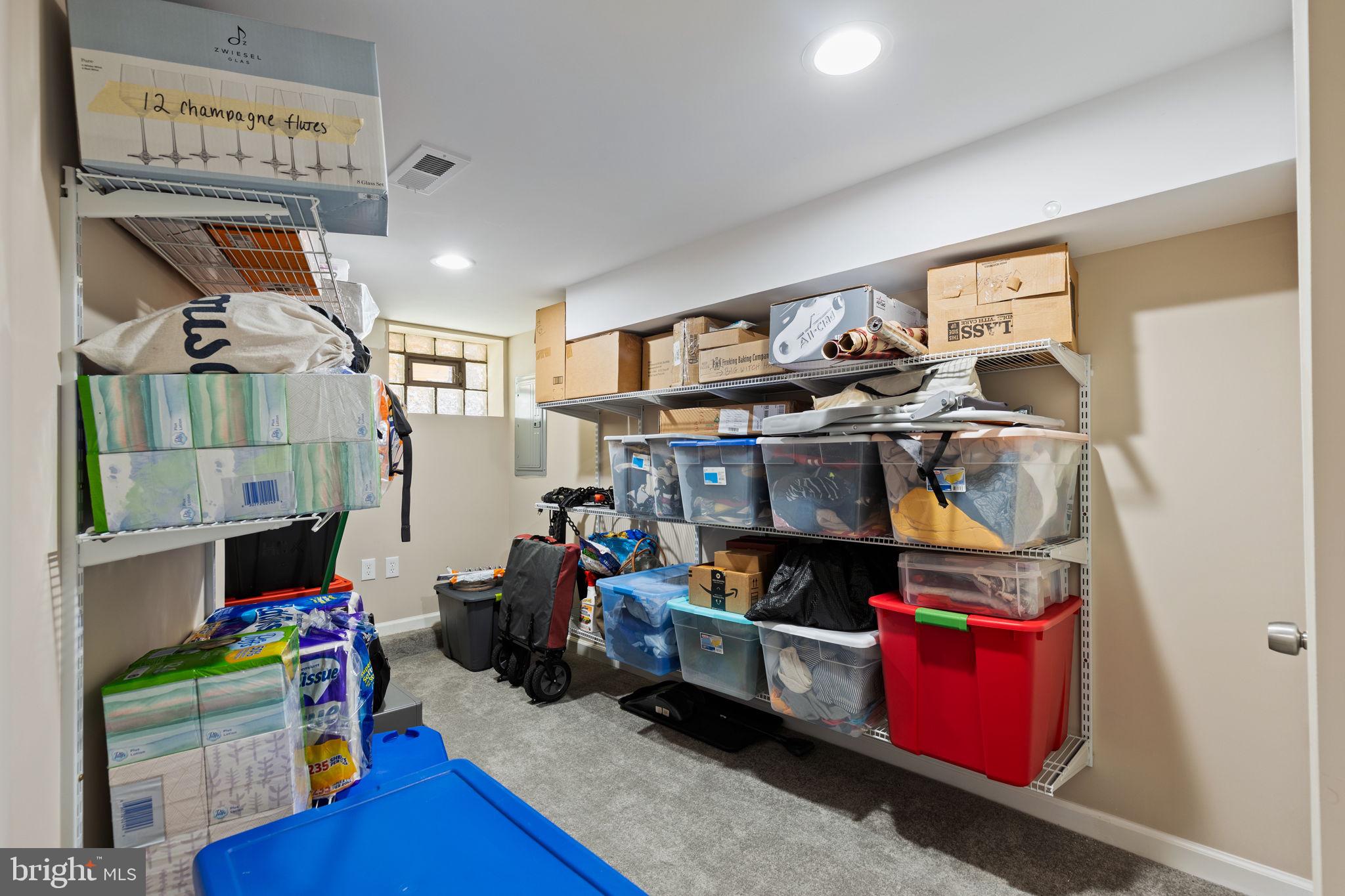 WEST OAK LANE - Residential