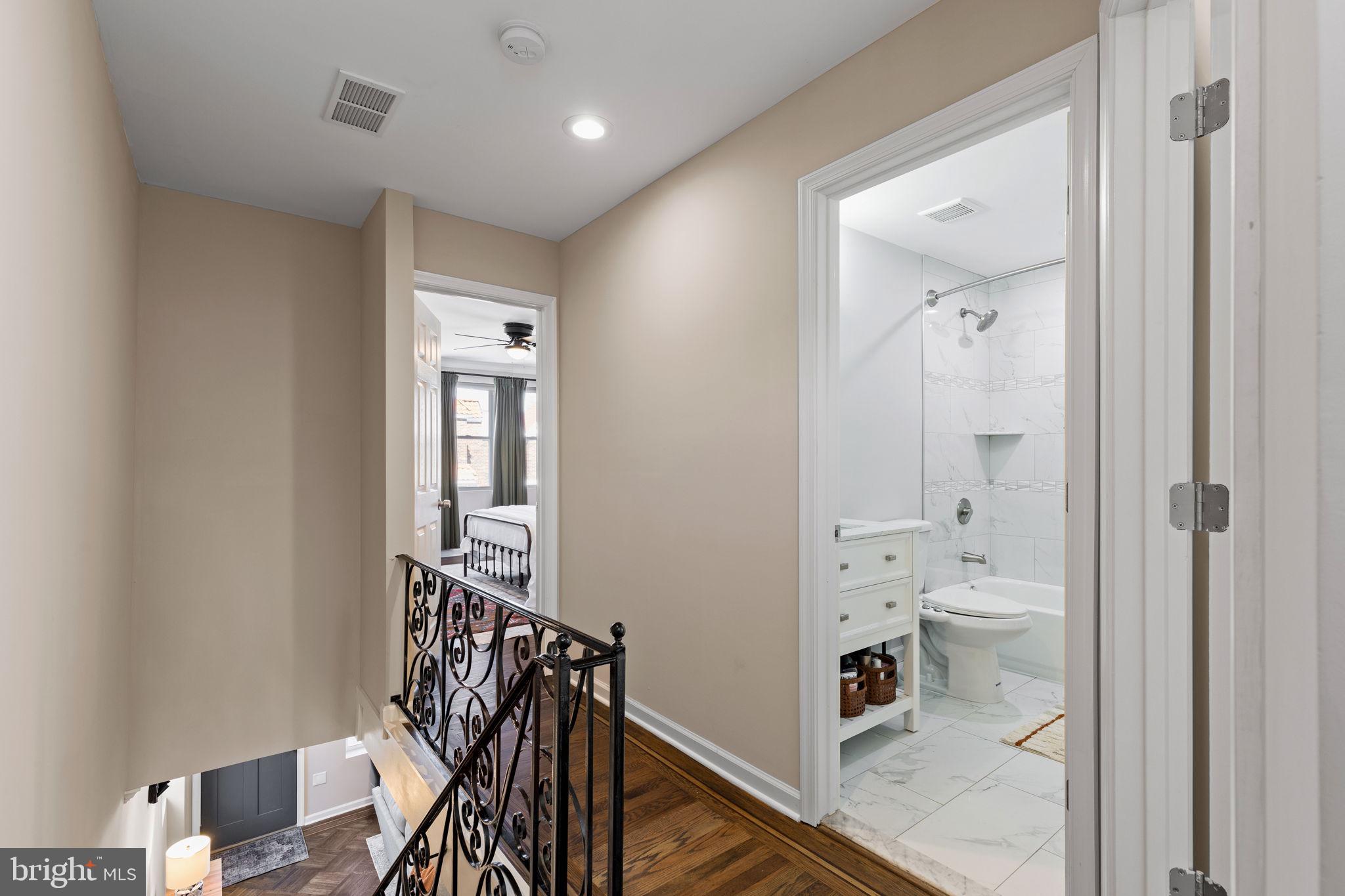 WEST OAK LANE - Residential