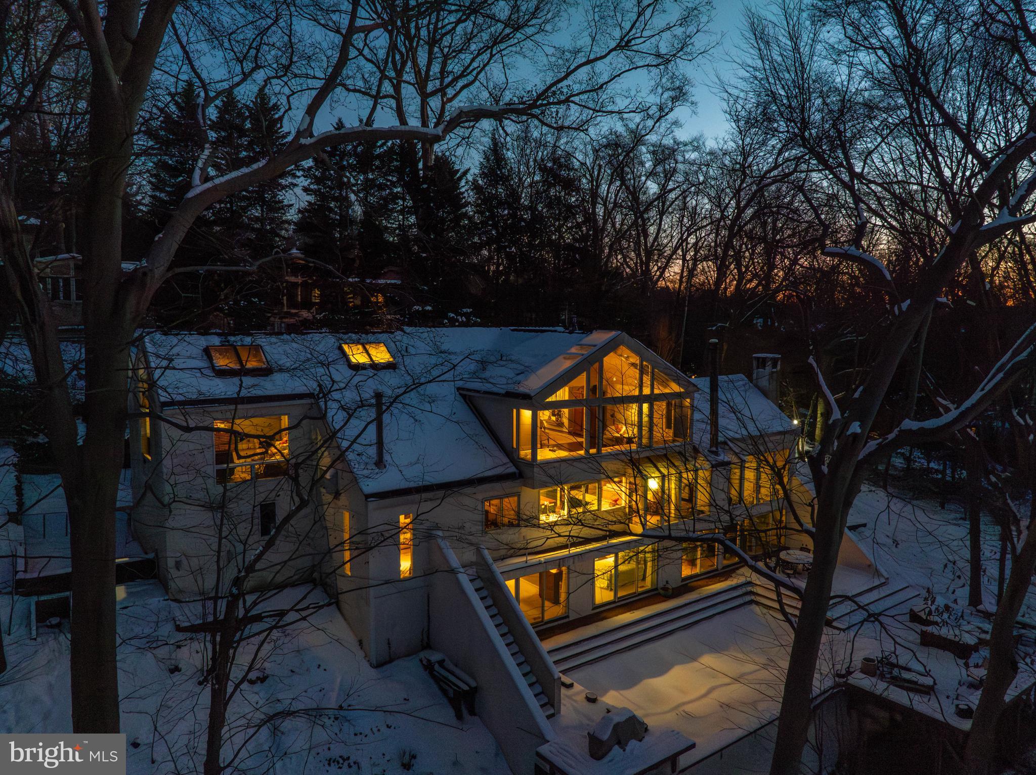 LAKE ROLAND - Residential