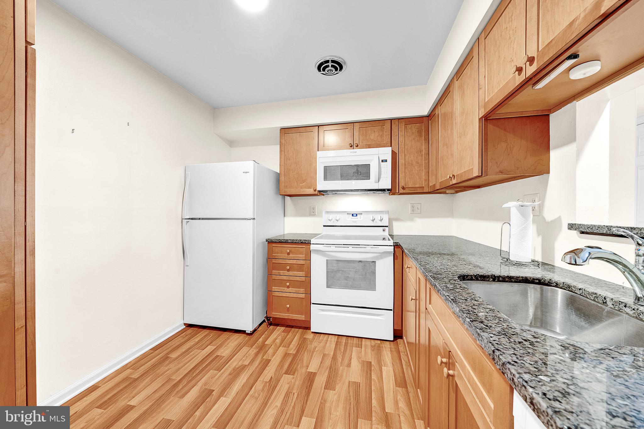 SAW MILL VALLEY - Residential