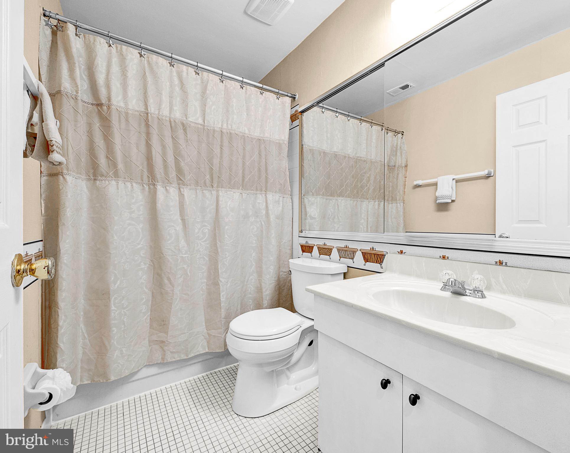 SAW MILL VALLEY - Residential