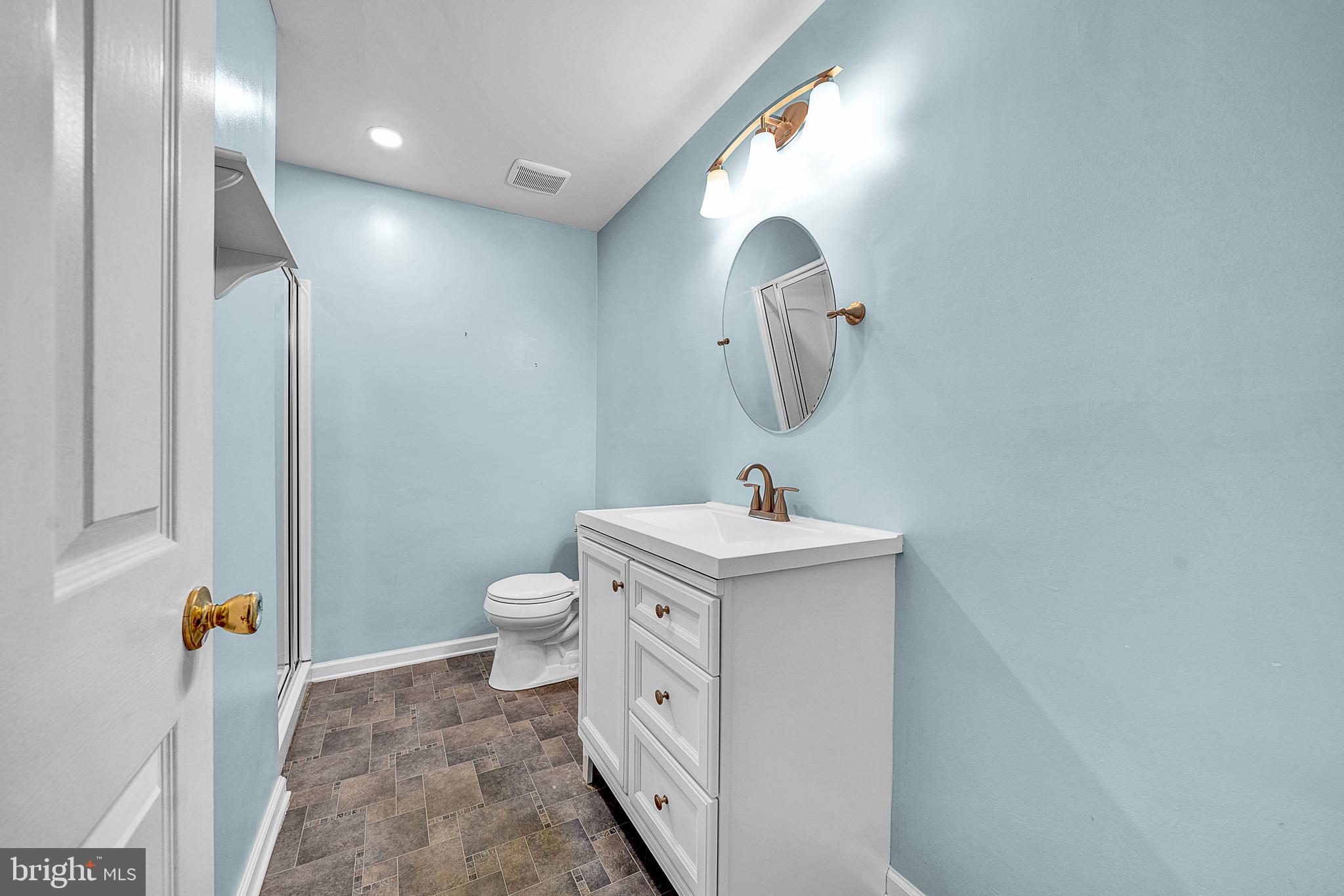 SAW MILL VALLEY - Residential