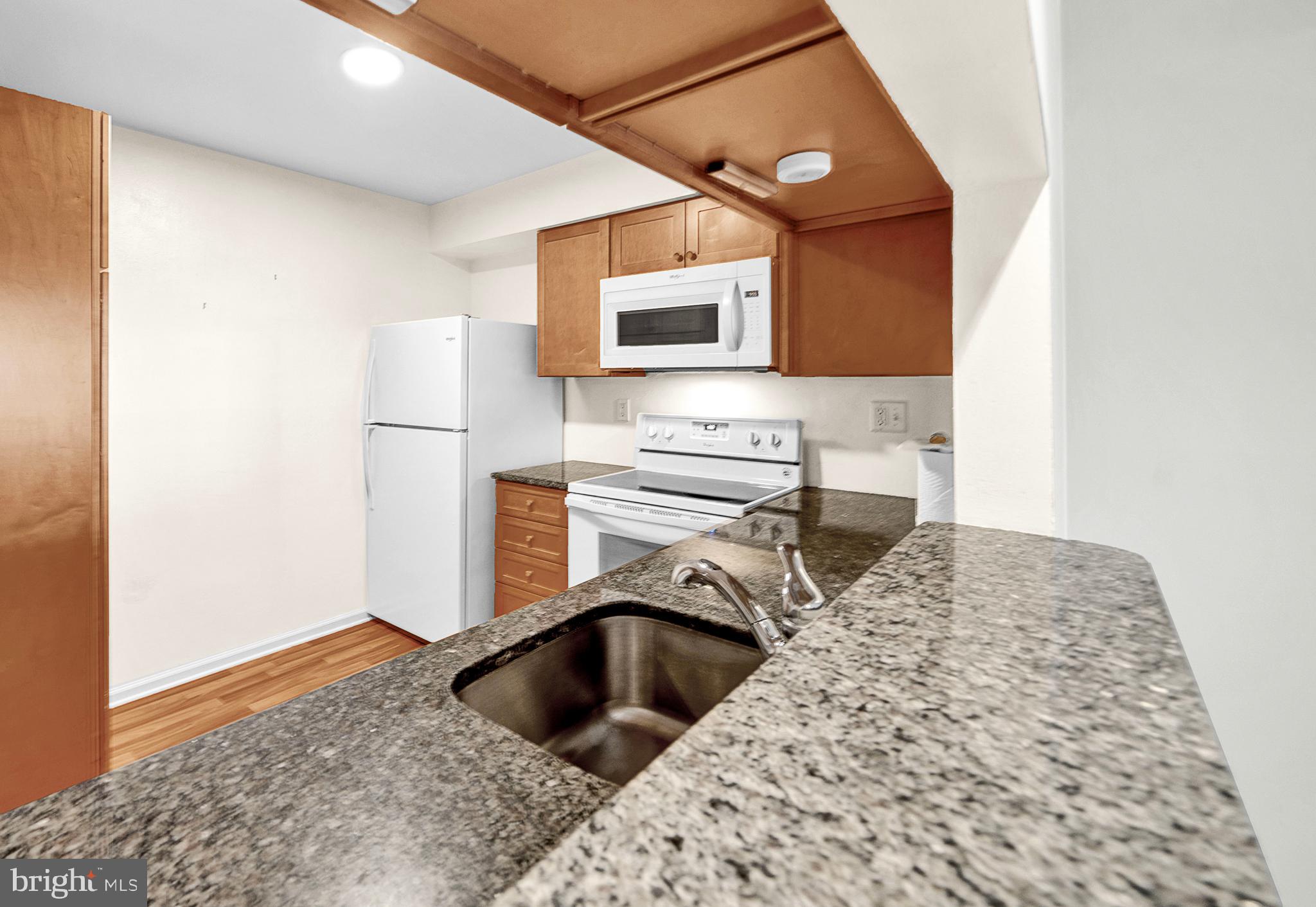 SAW MILL VALLEY - Residential