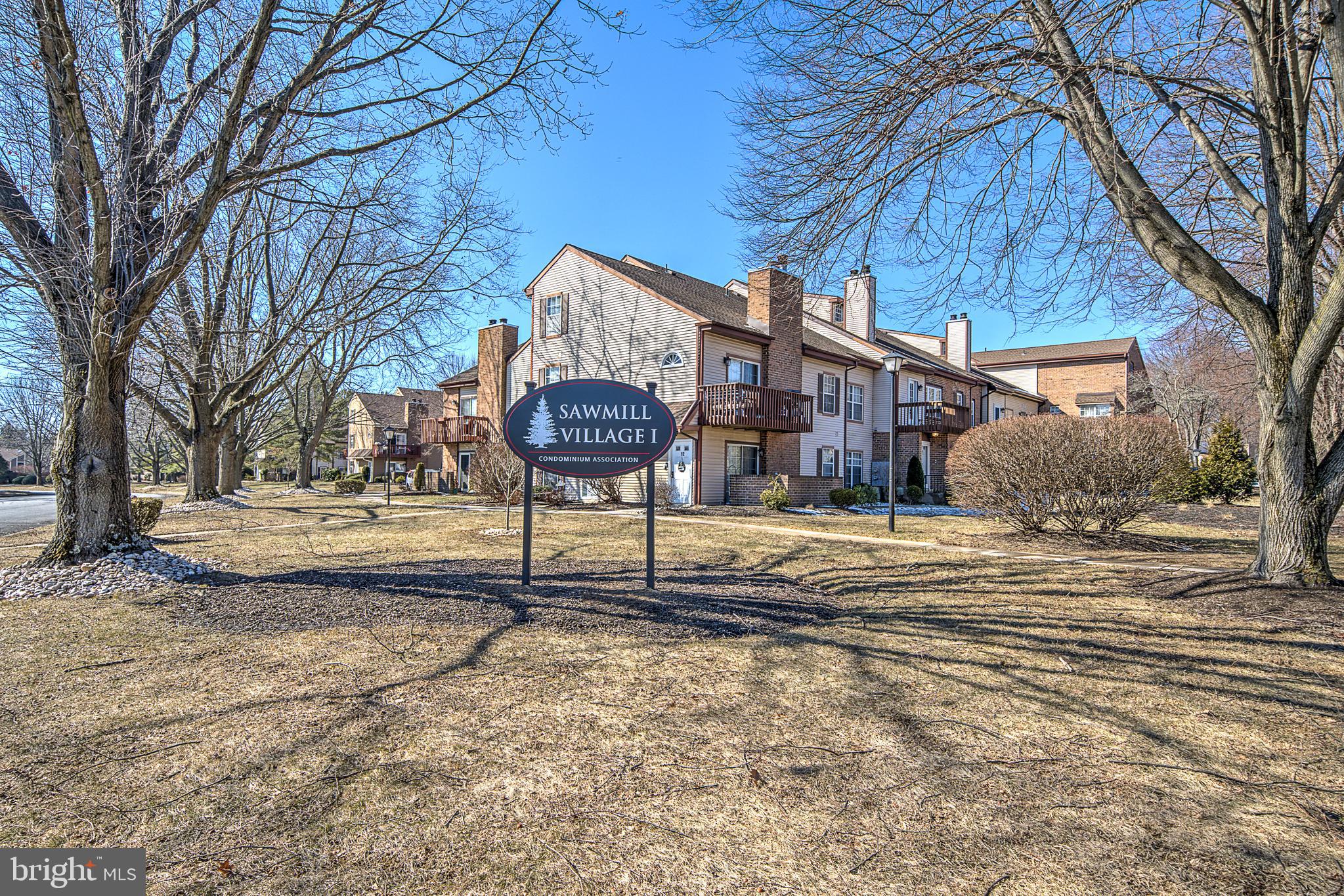 SAW MILL VALLEY - Residential