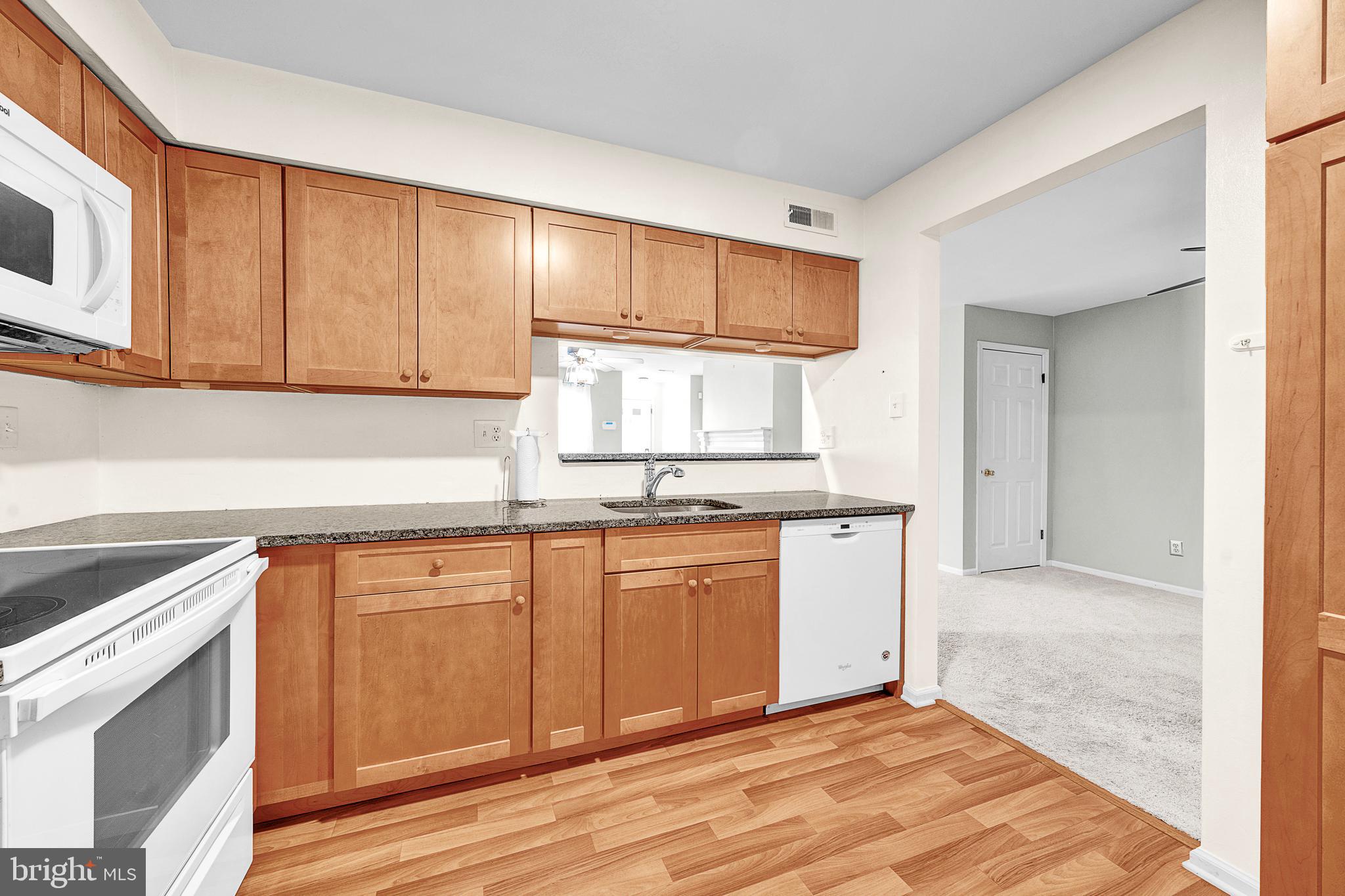 SAW MILL VALLEY - Residential