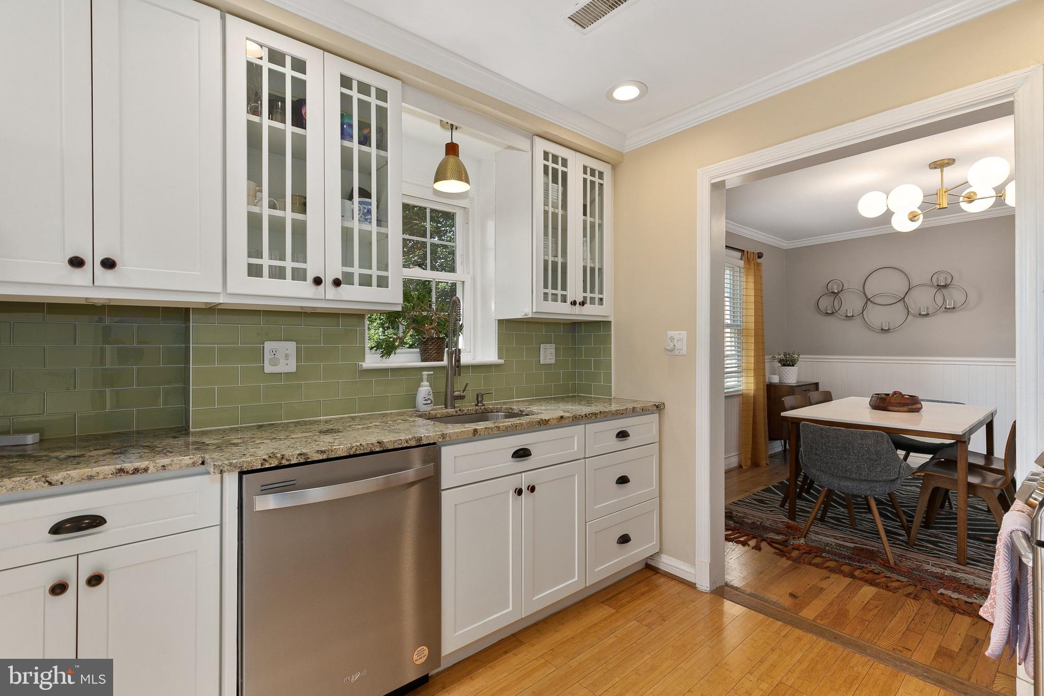 OAKLAND TERRACE - Residential