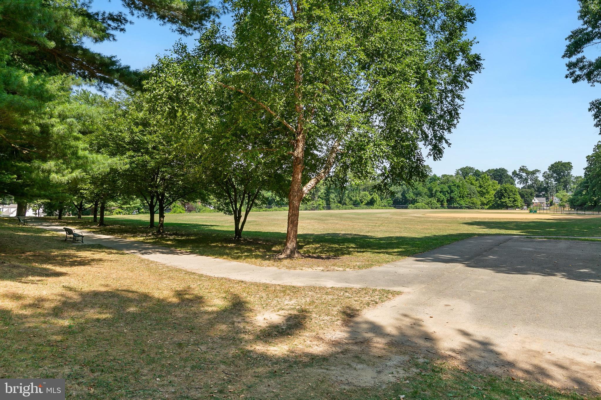 OAKLAND TERRACE - Residential