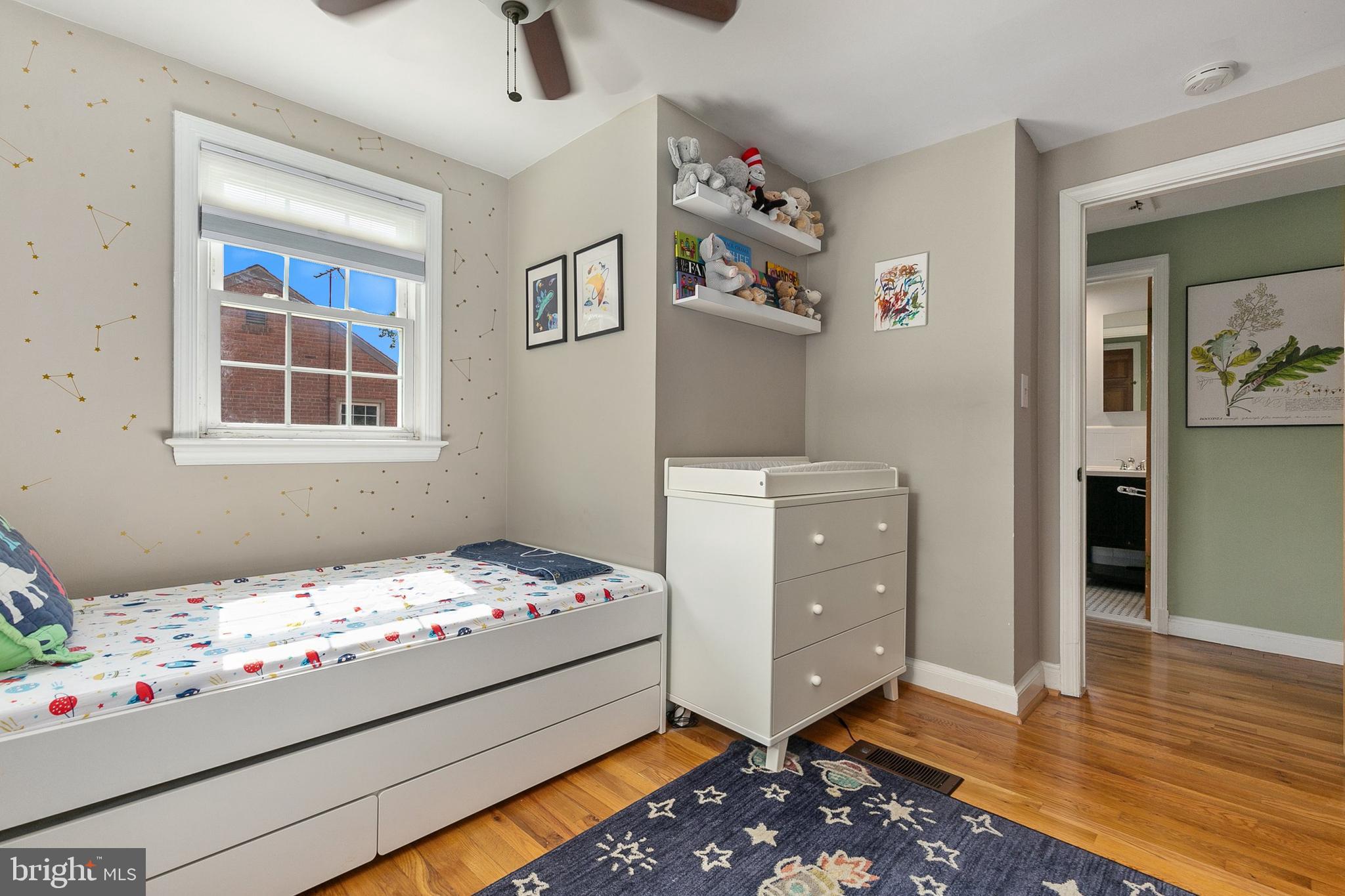 OAKLAND TERRACE - Residential