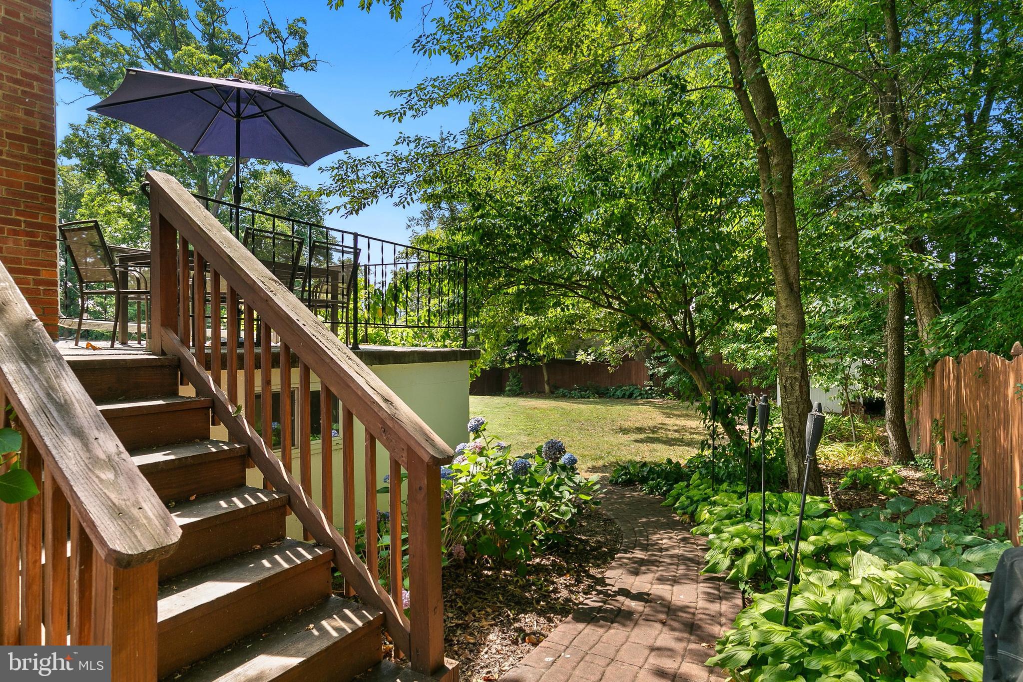 OAKLAND TERRACE - Residential