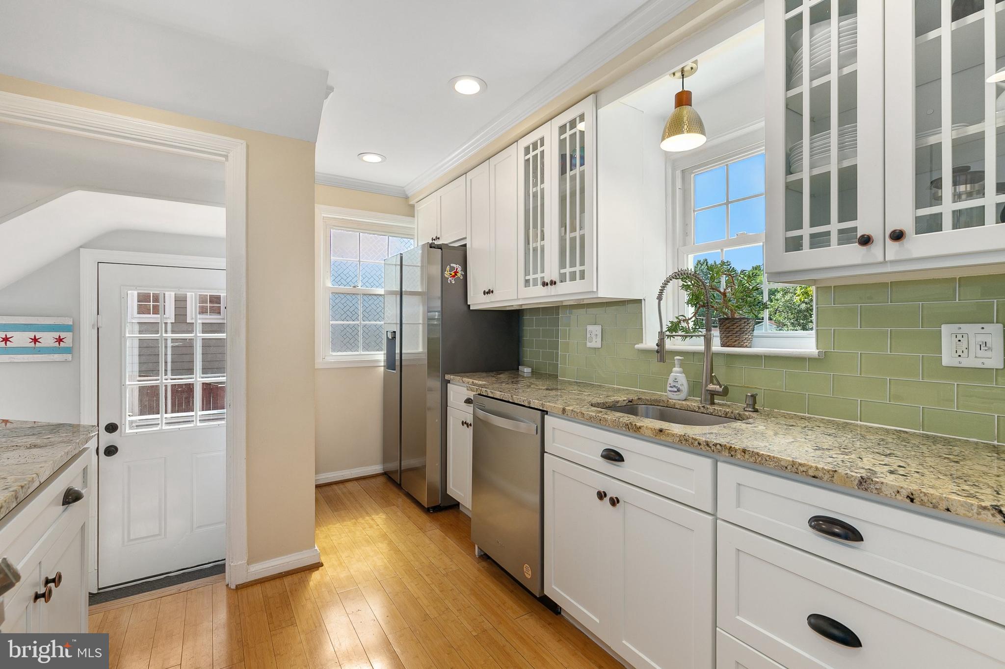 OAKLAND TERRACE - Residential