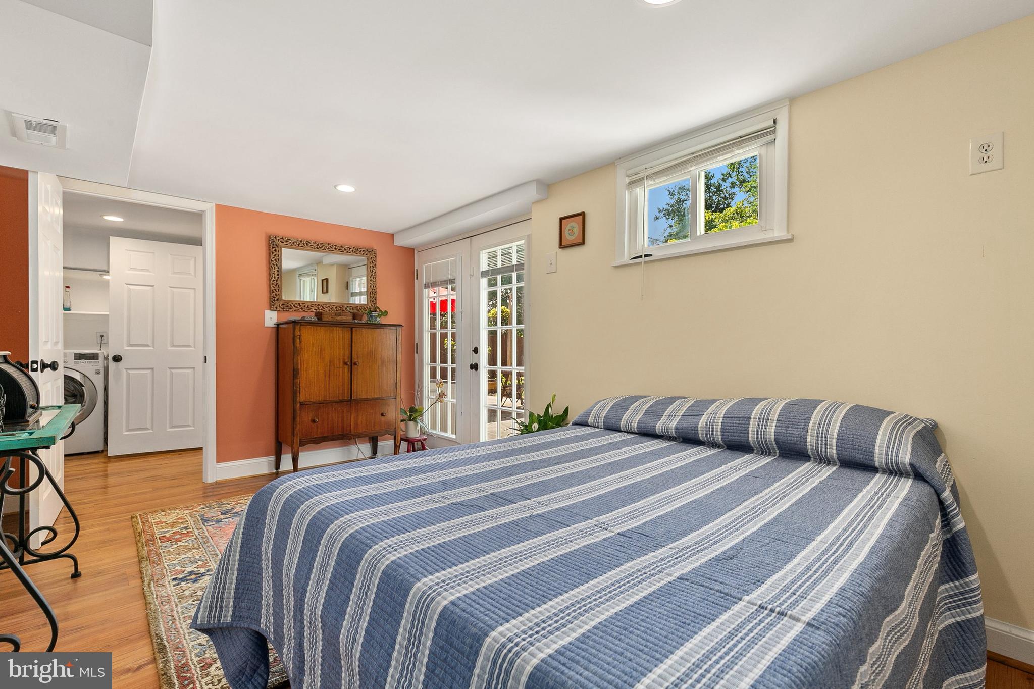 OAKLAND TERRACE - Residential