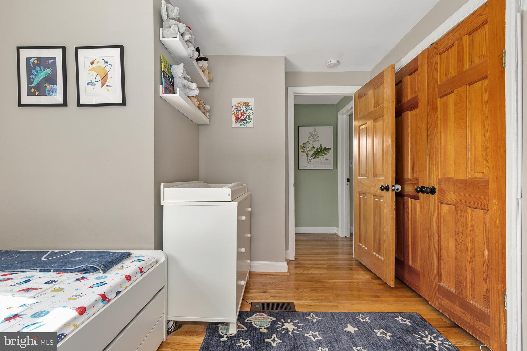 OAKLAND TERRACE - Residential