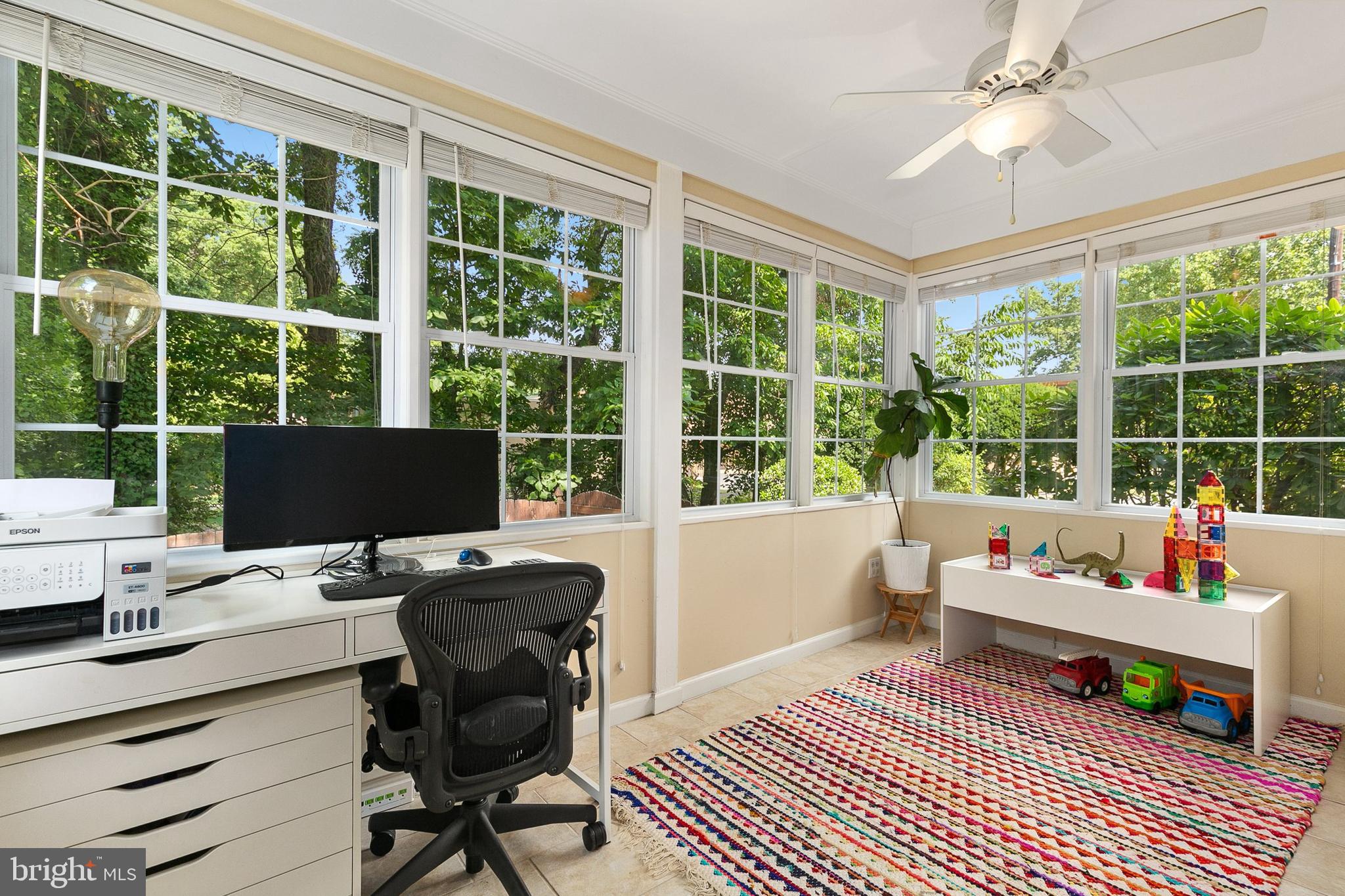 OAKLAND TERRACE - Residential