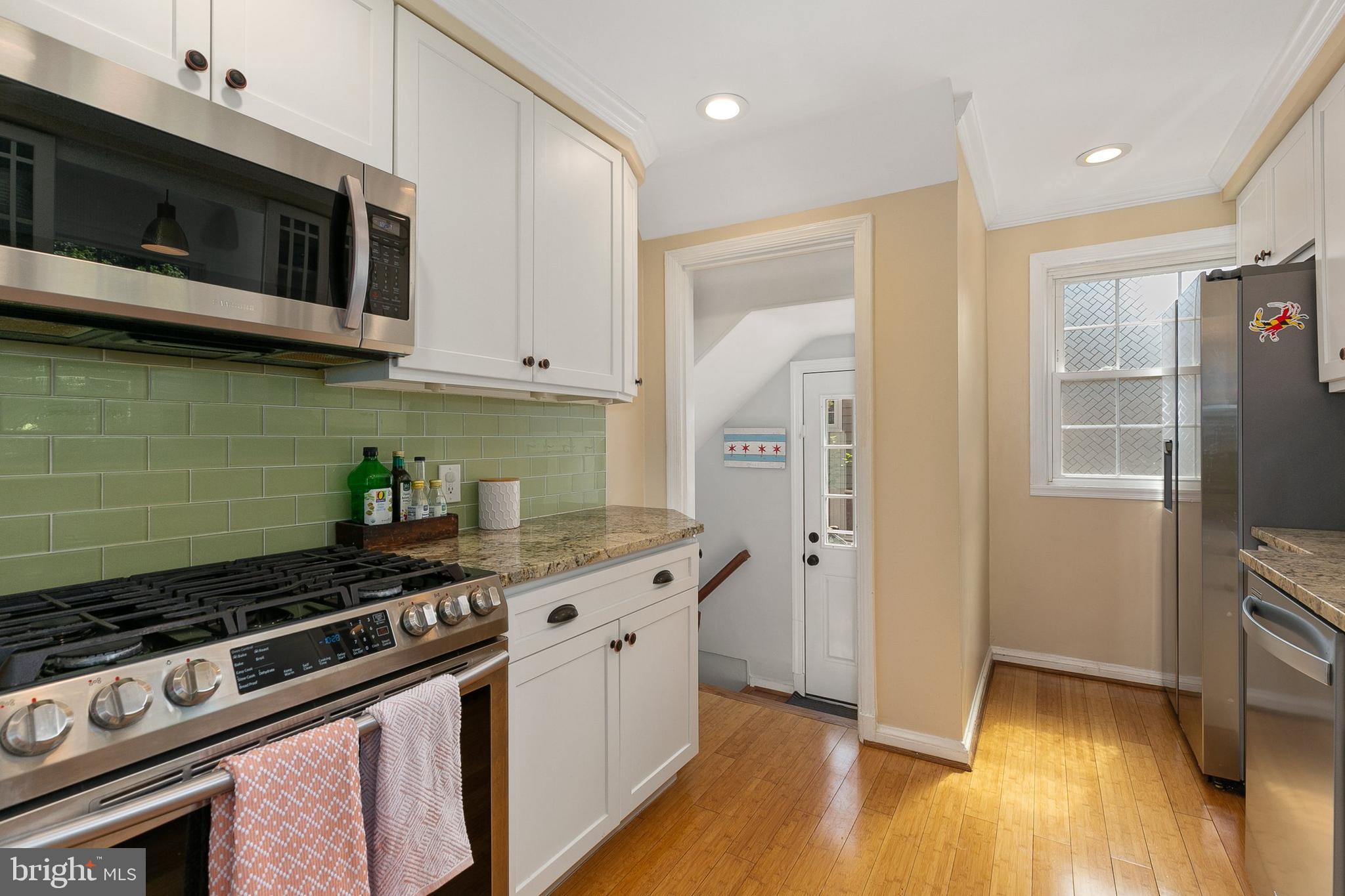 OAKLAND TERRACE - Residential