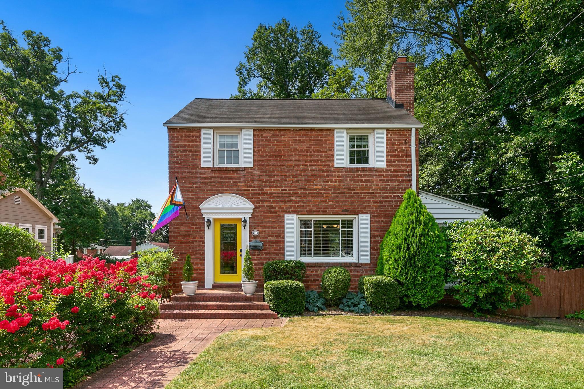 OAKLAND TERRACE - Residential