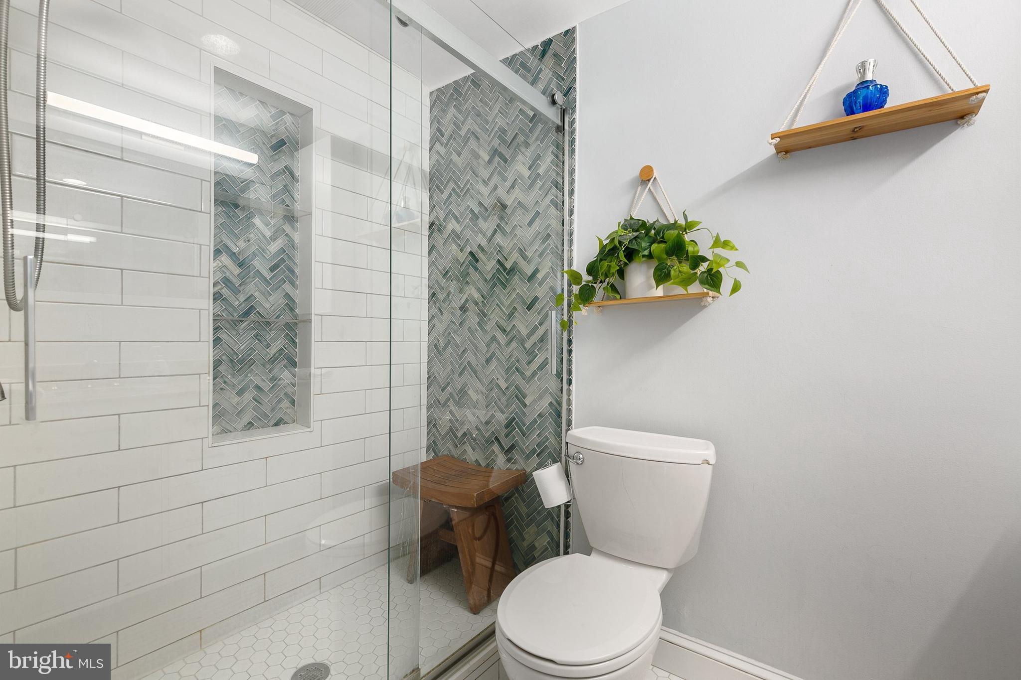 OAKLAND TERRACE - Residential