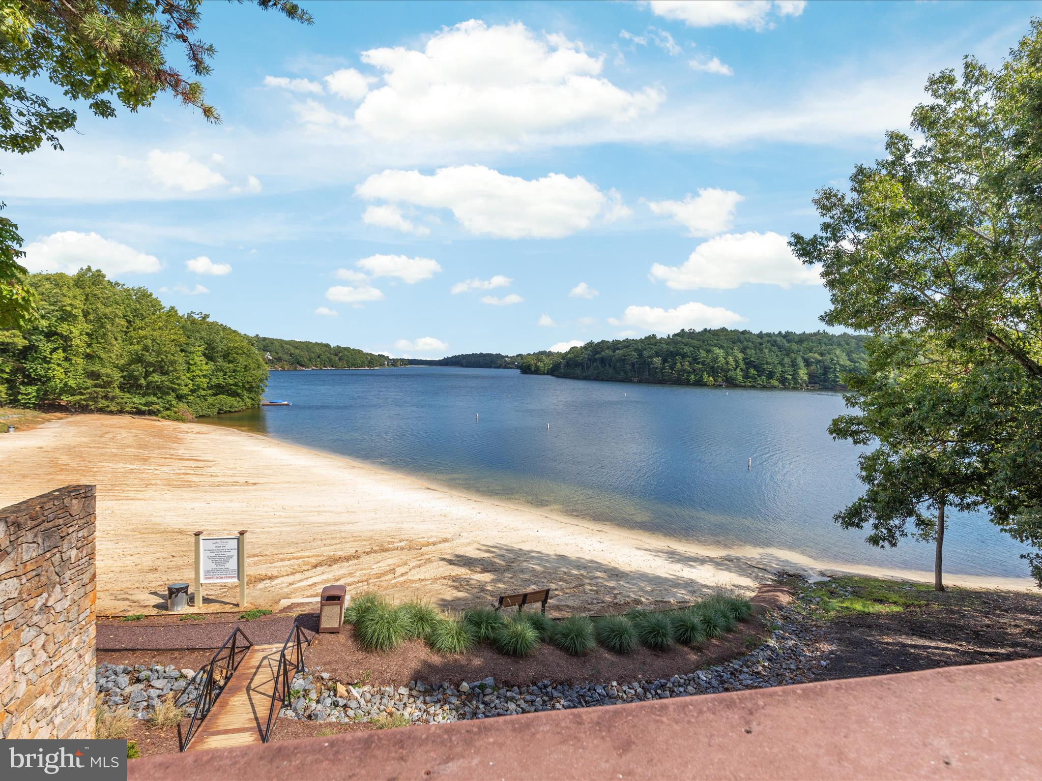 LAKE HOLIDAY ESTATES - Residential