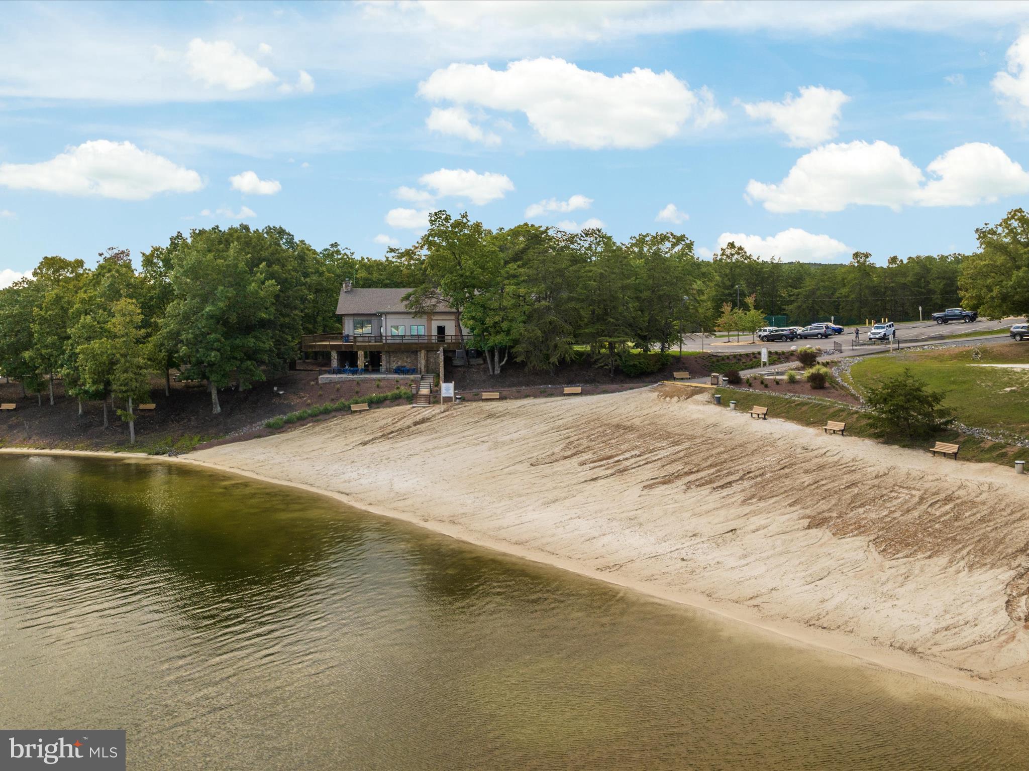 LAKE HOLIDAY ESTATES - Residential