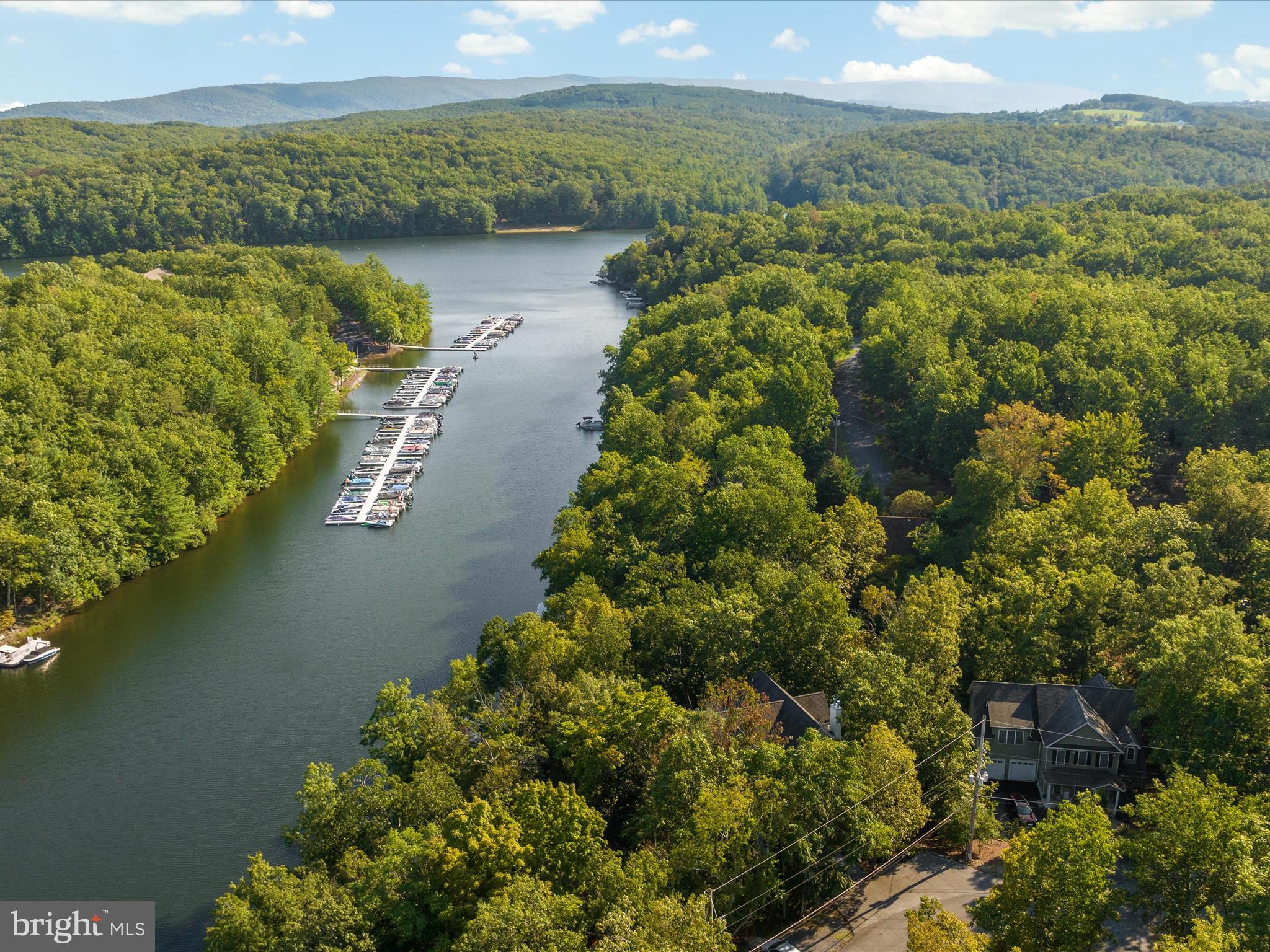 LAKE HOLIDAY ESTATES - Residential