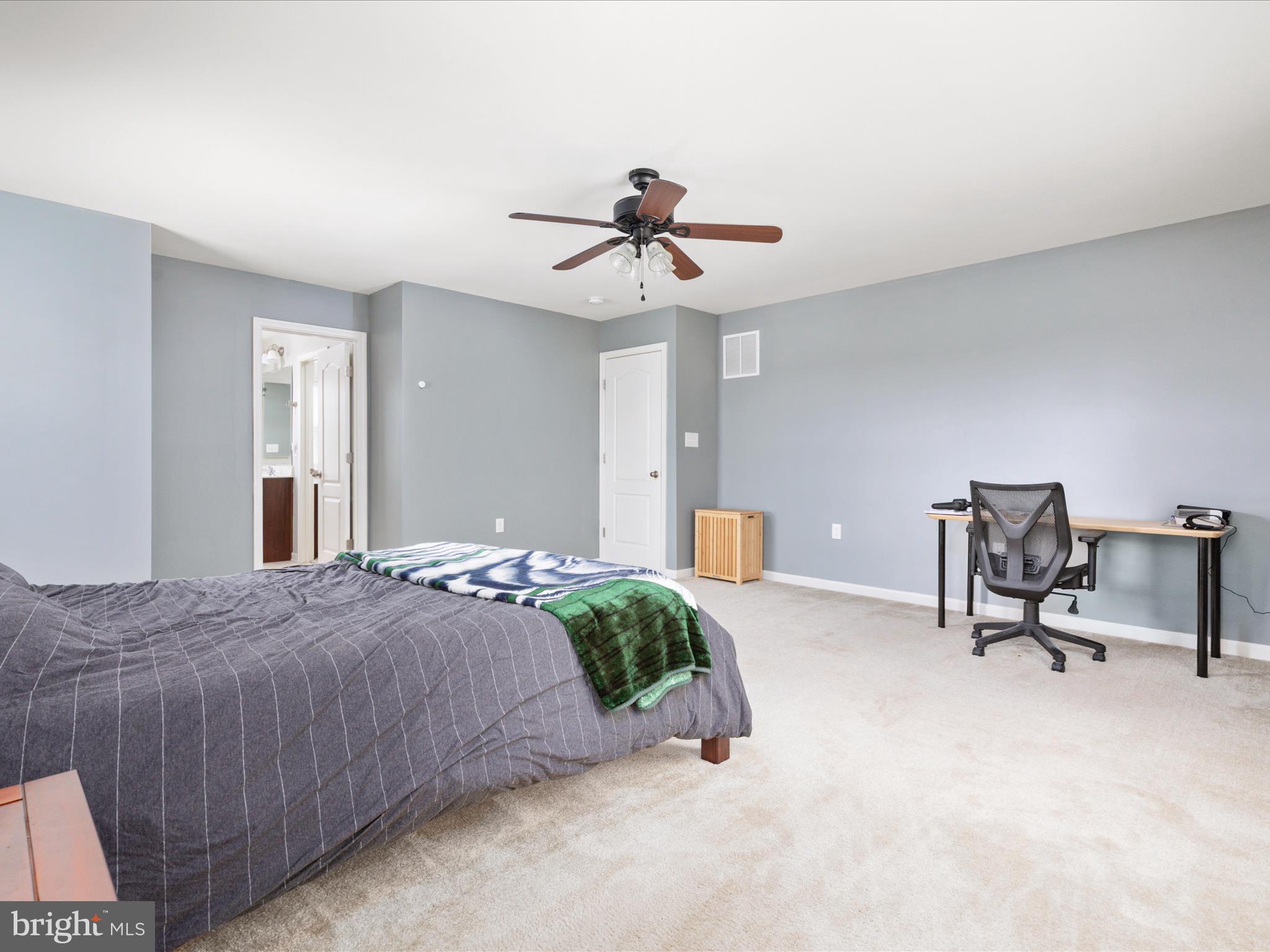 LAKE HOLIDAY ESTATES - Residential