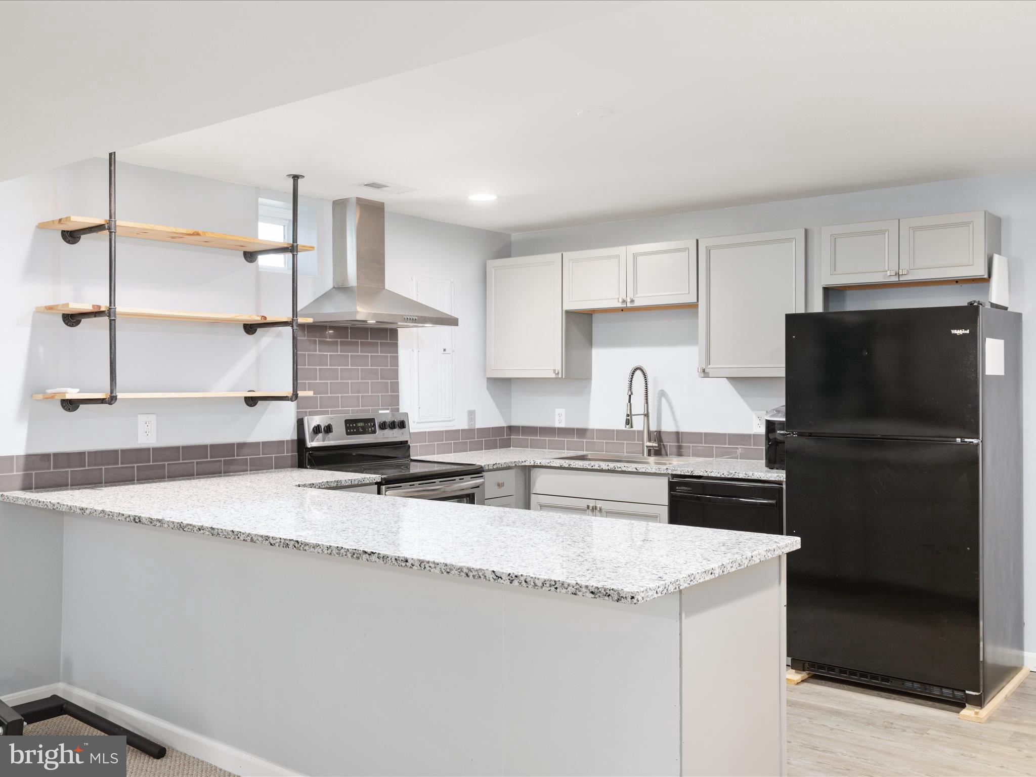 LAKE HOLIDAY ESTATES - Residential